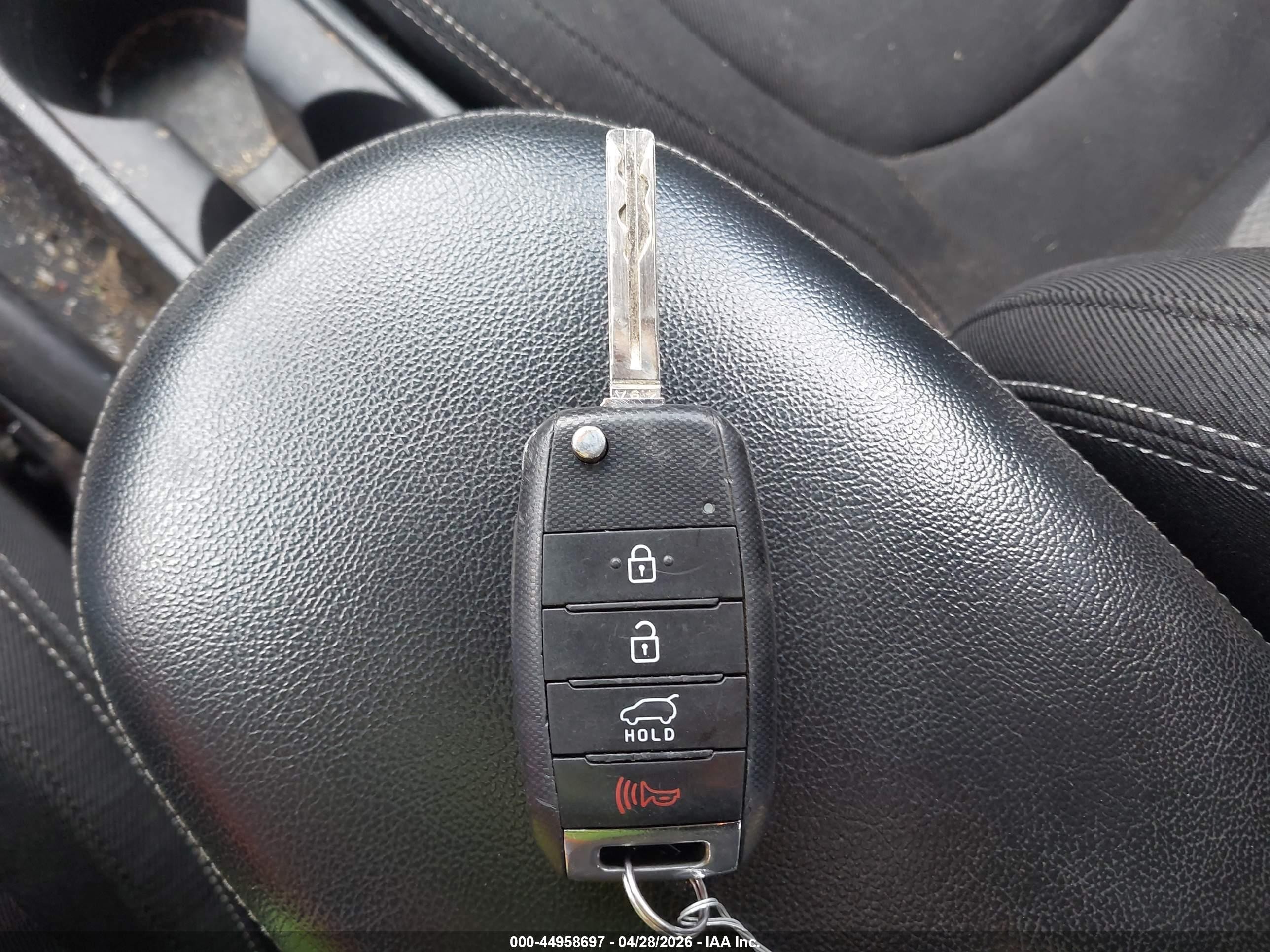 2017 Kia Soul + Gray vin: KNDJP3A56H7429481