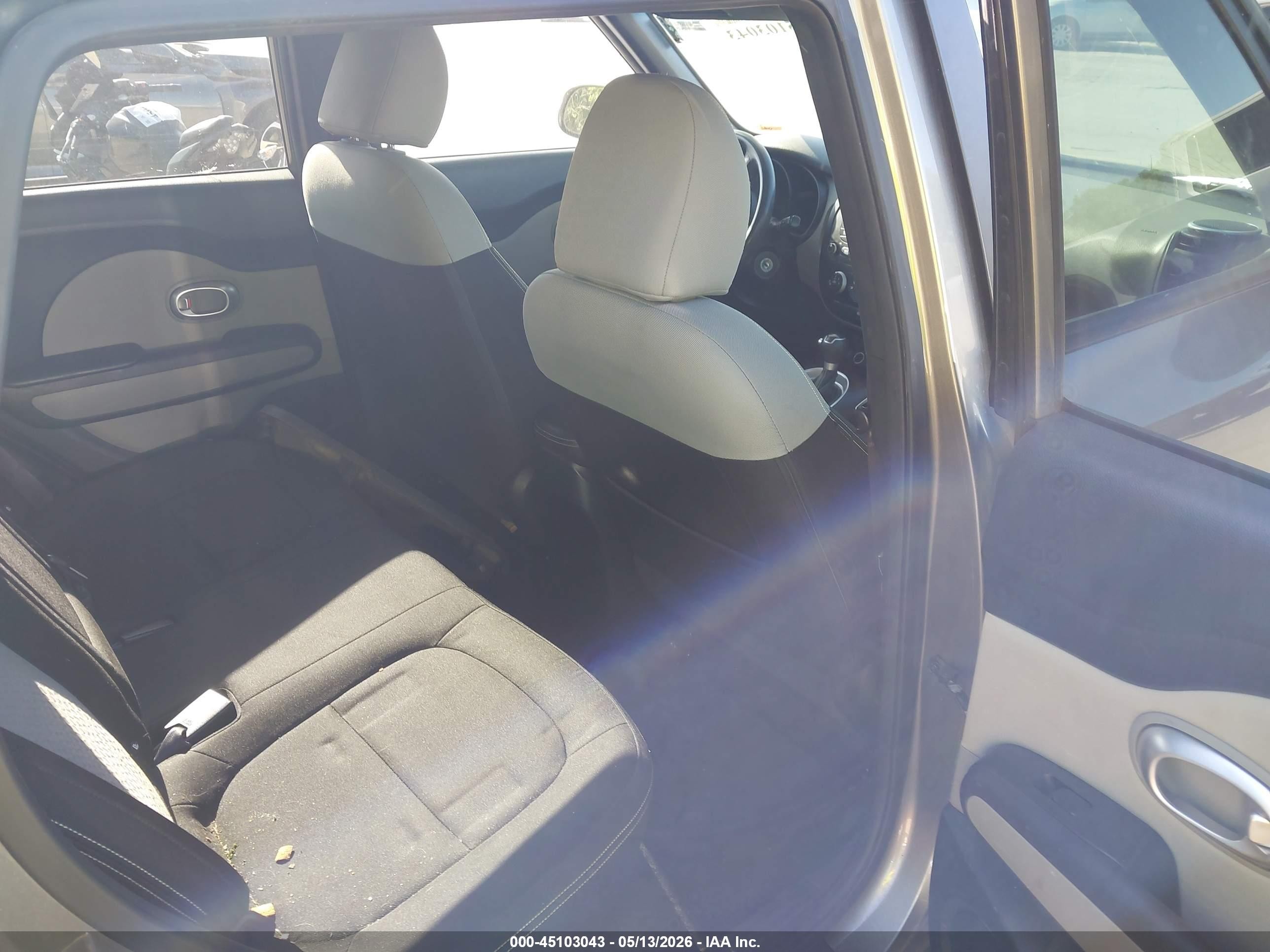 2014 Kia Soul + Gray vin: KNDJP3A57E7014200
