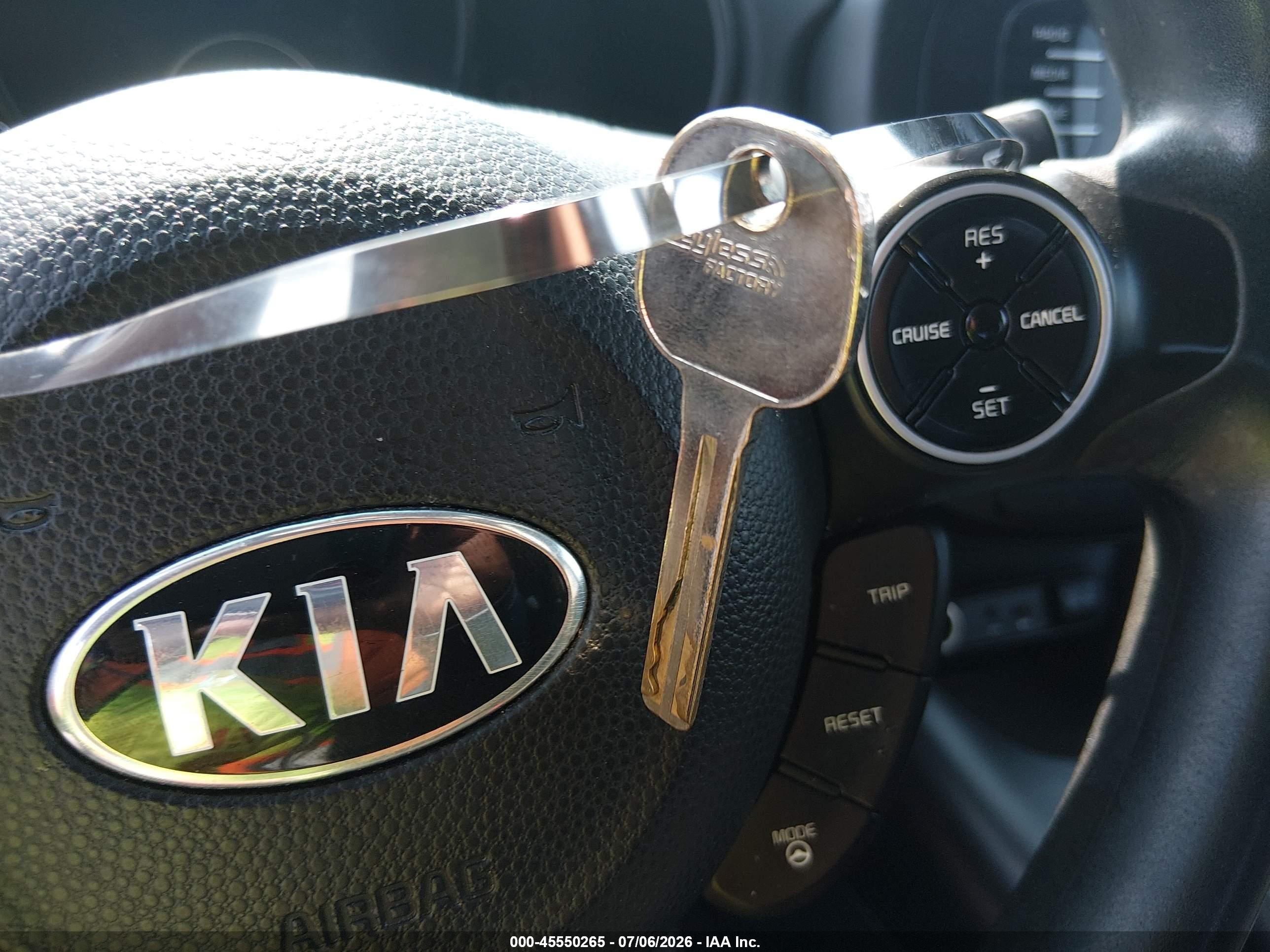 2014 Kia Soul + Silver vin: KNDJP3A57E7700883