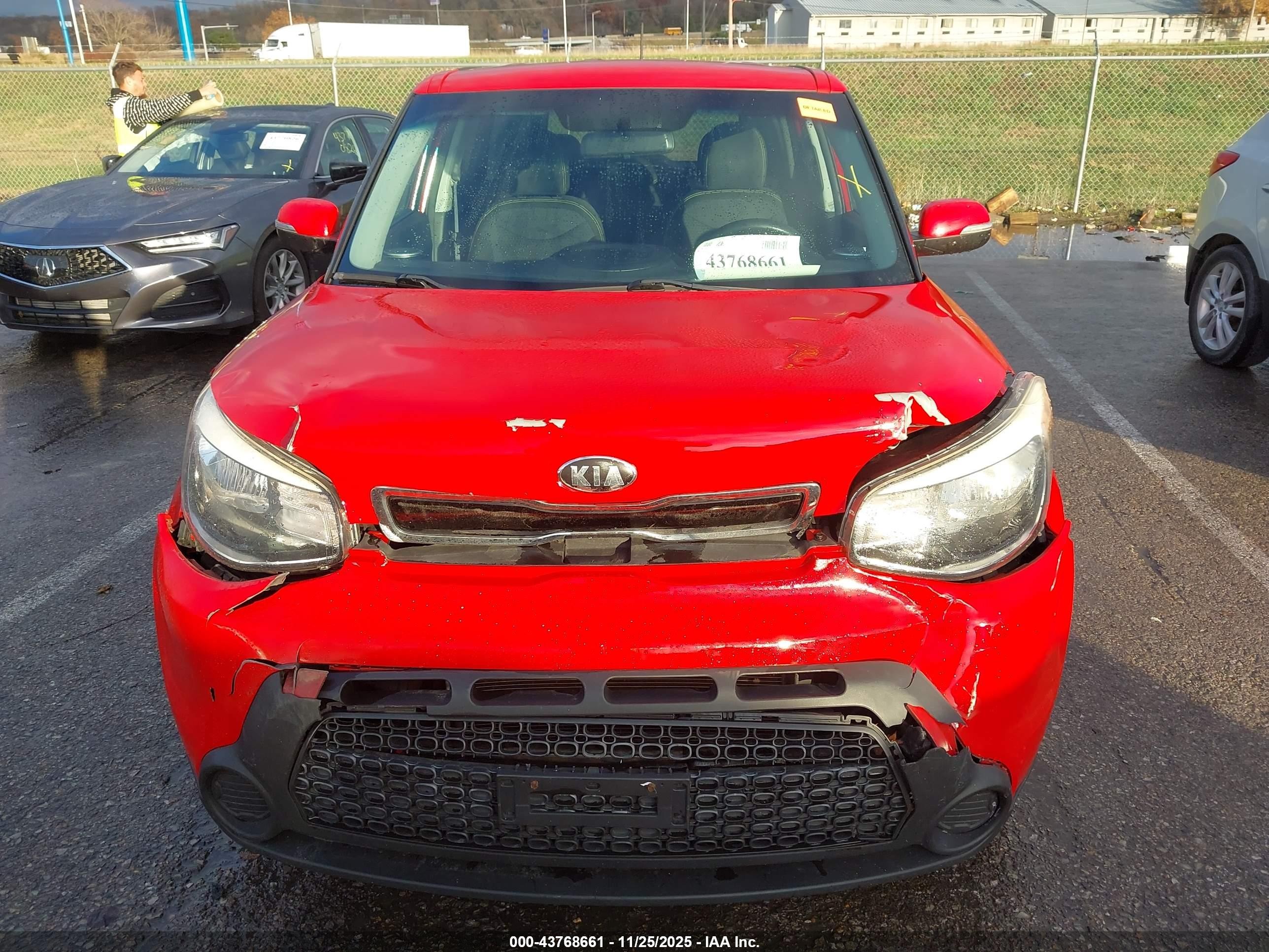 2014 Kia Soul + Красный vin: KNDJP3A57E7705792