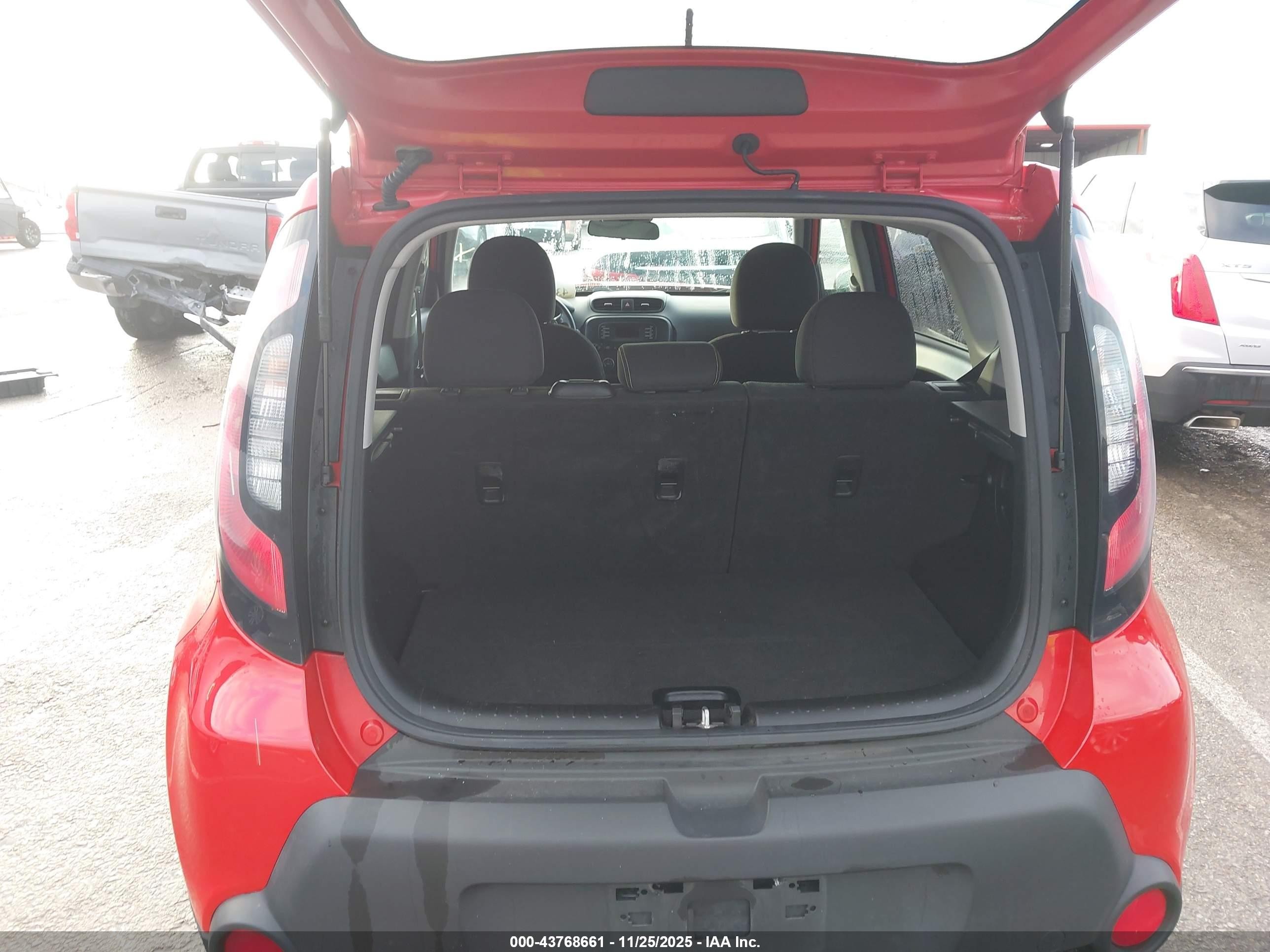 2014 Kia Soul + Красный vin: KNDJP3A57E7705792
