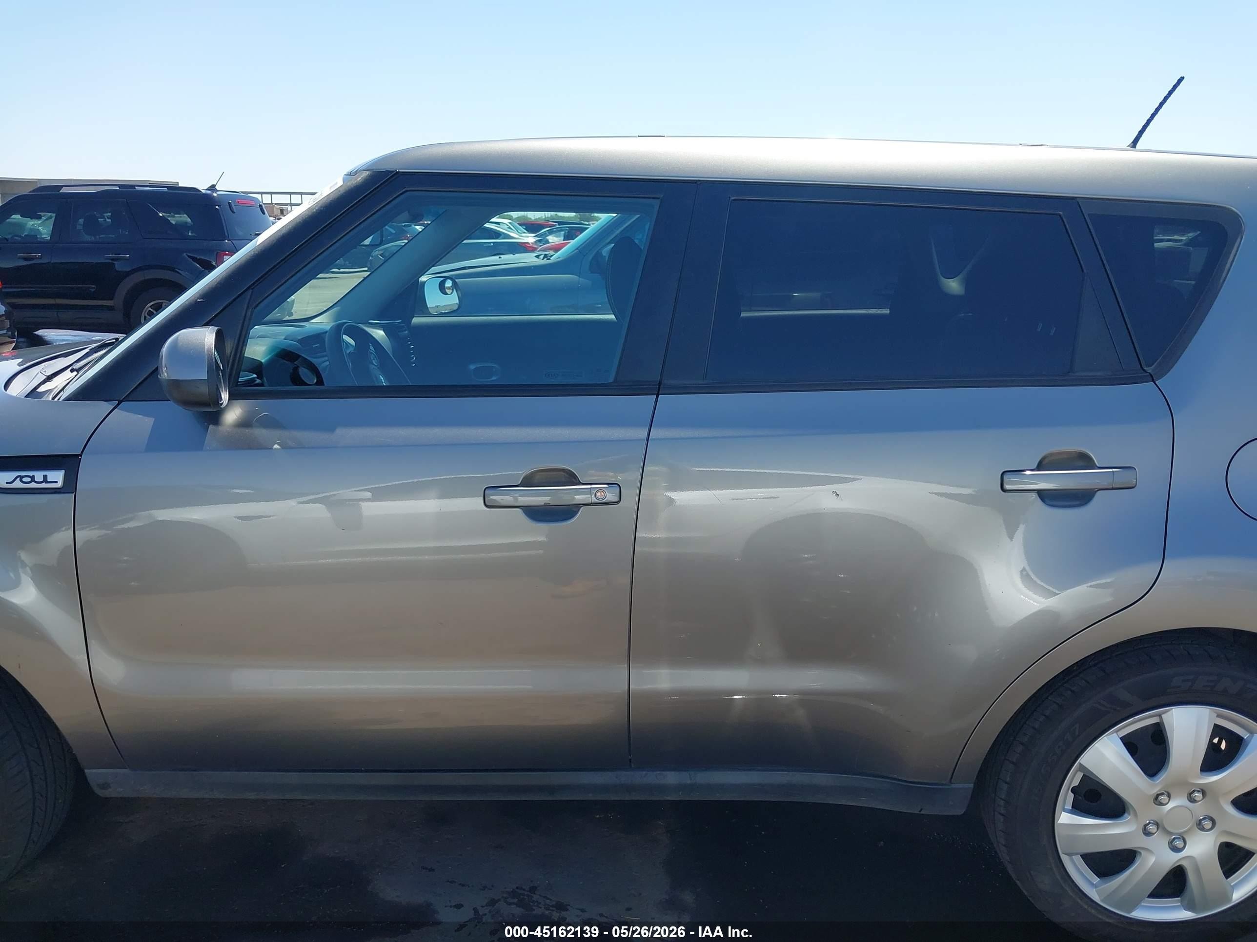 2015 Kia Soul + Gray vin: KNDJP3A57F7126674