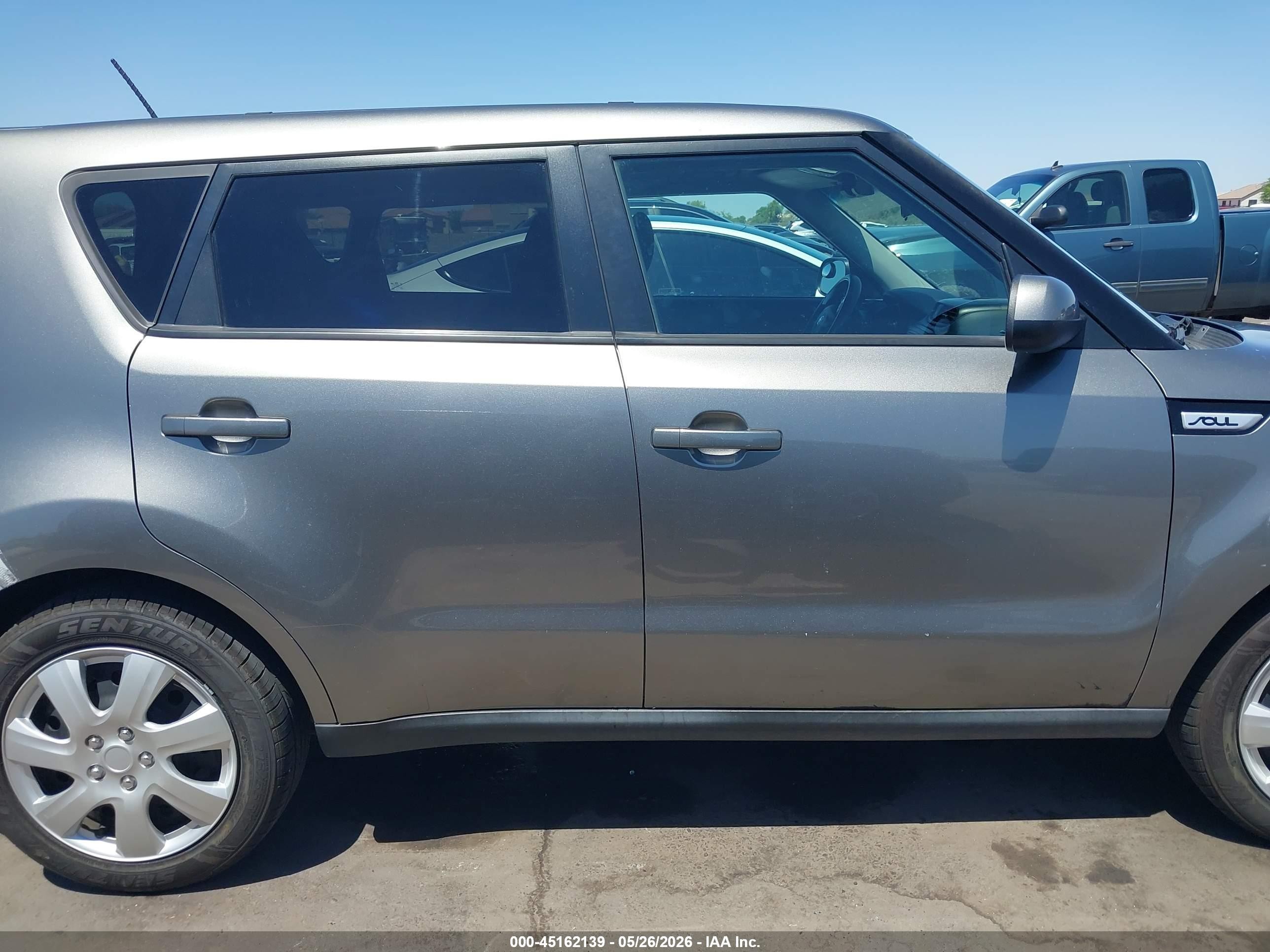 2015 Kia Soul + Gray vin: KNDJP3A57F7126674