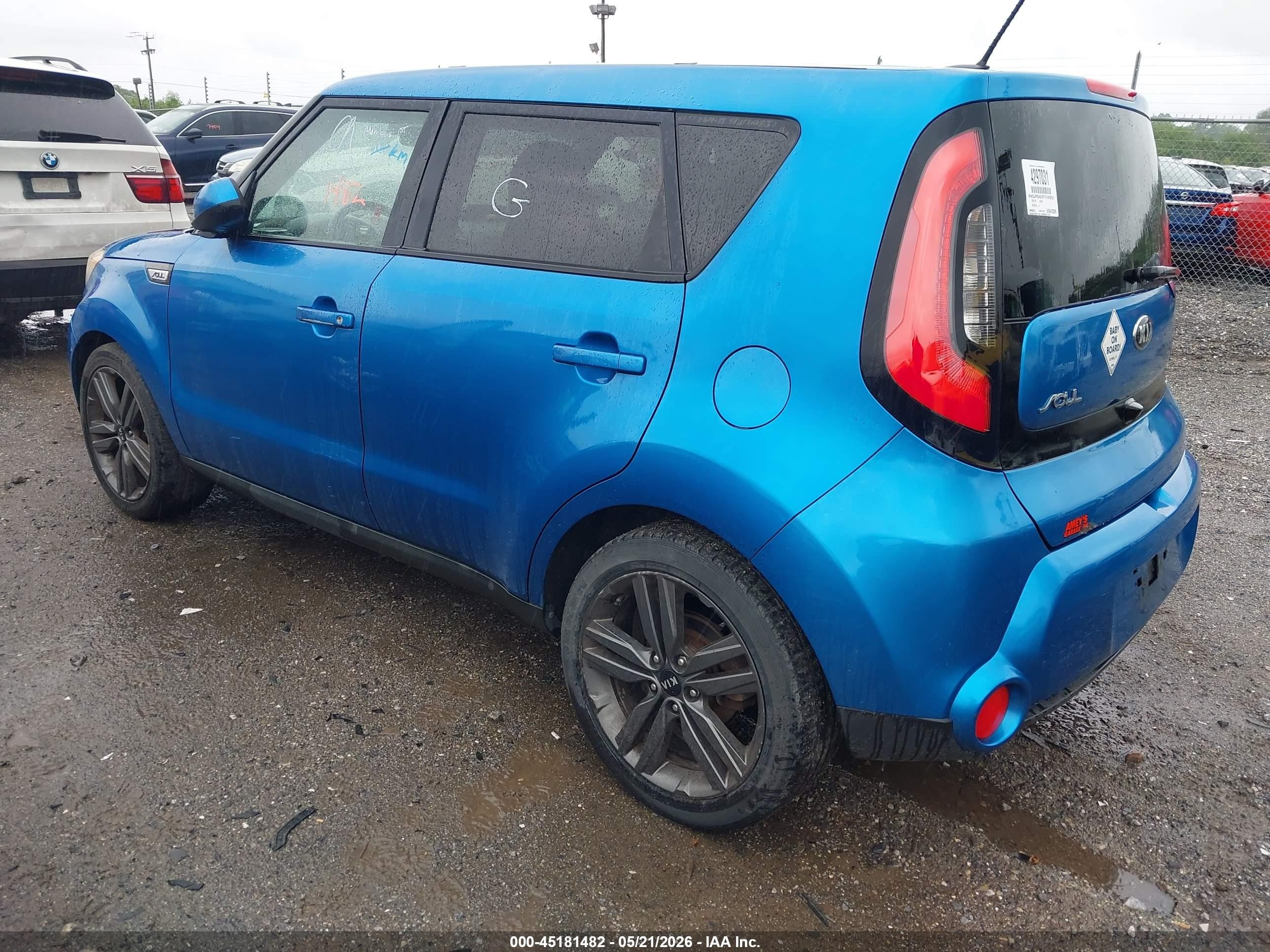 2015 Kia Soul + Blue vin: KNDJP3A57F7149291