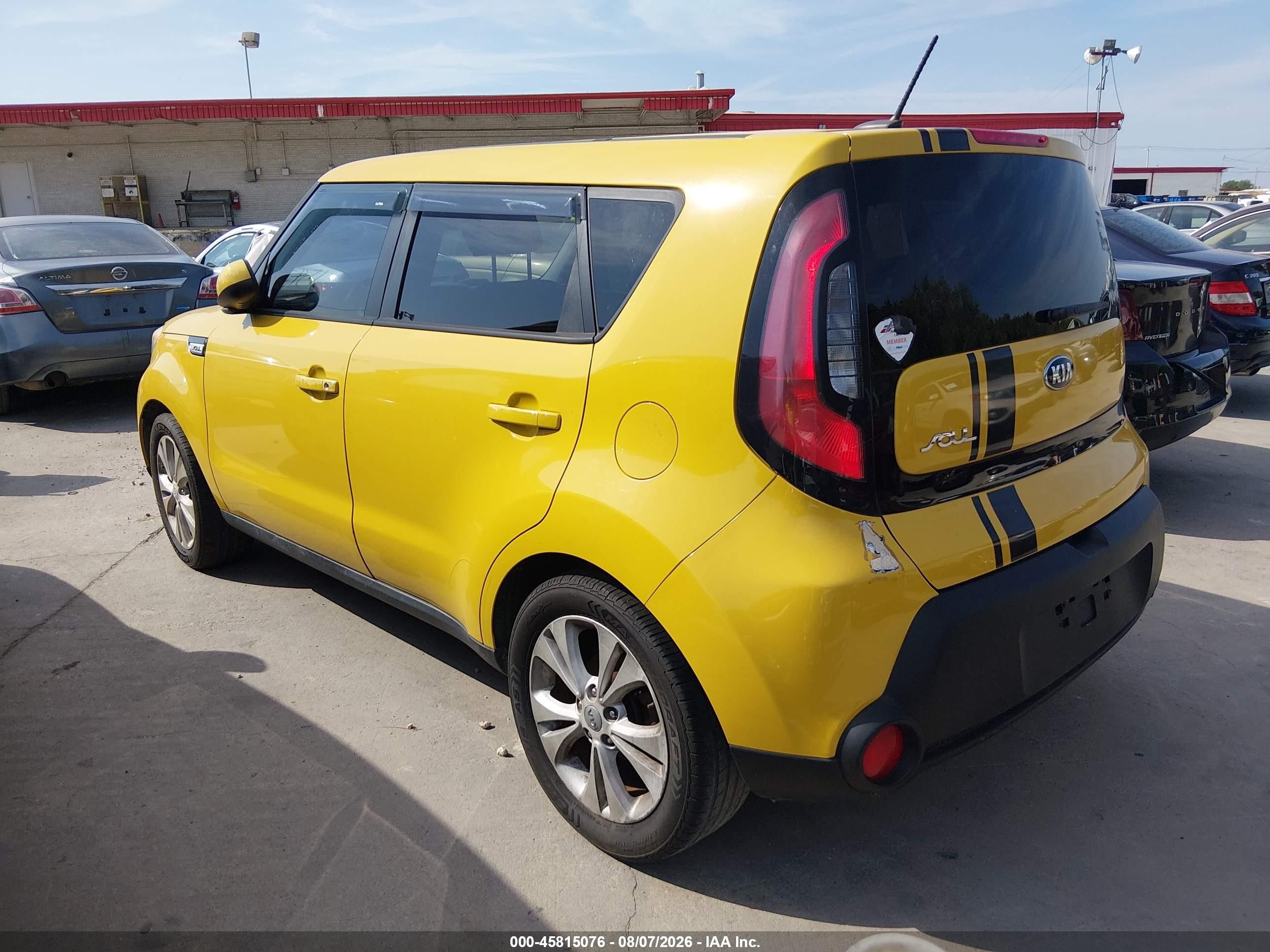2015 Kia Soul + Yellow vin: KNDJP3A57F7154779