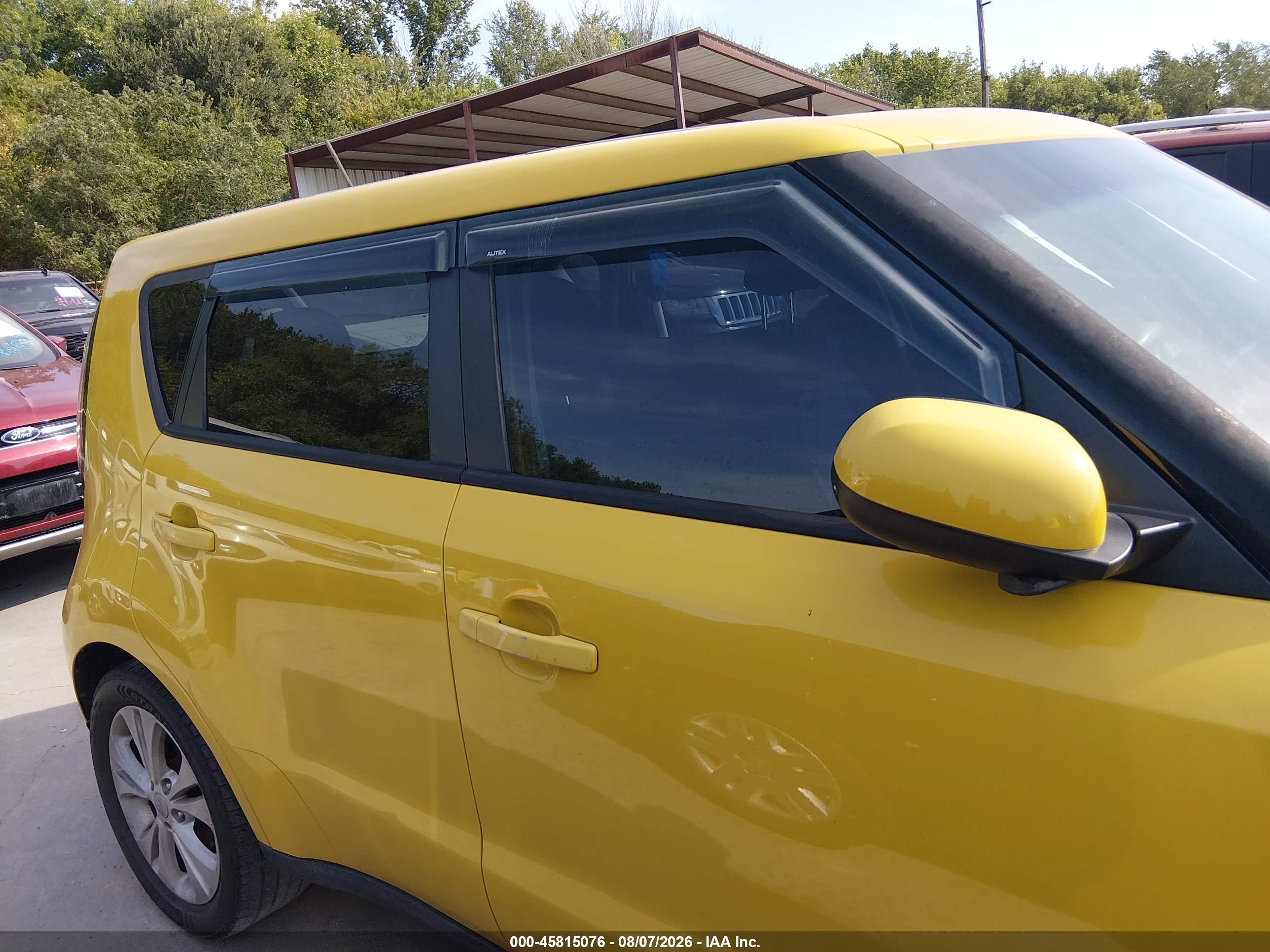 2015 Kia Soul + Yellow vin: KNDJP3A57F7154779