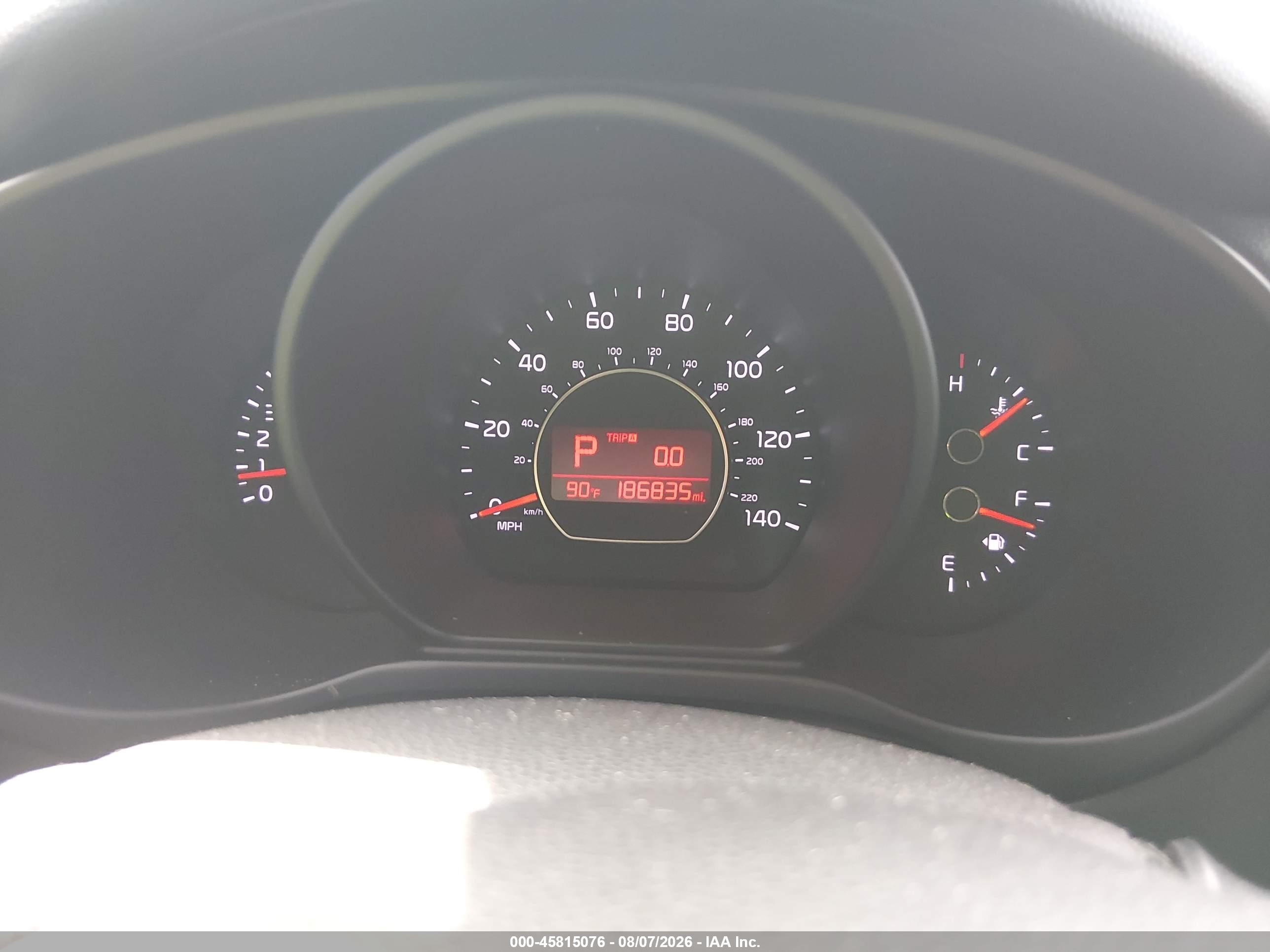 2015 Kia Soul + Yellow vin: KNDJP3A57F7154779