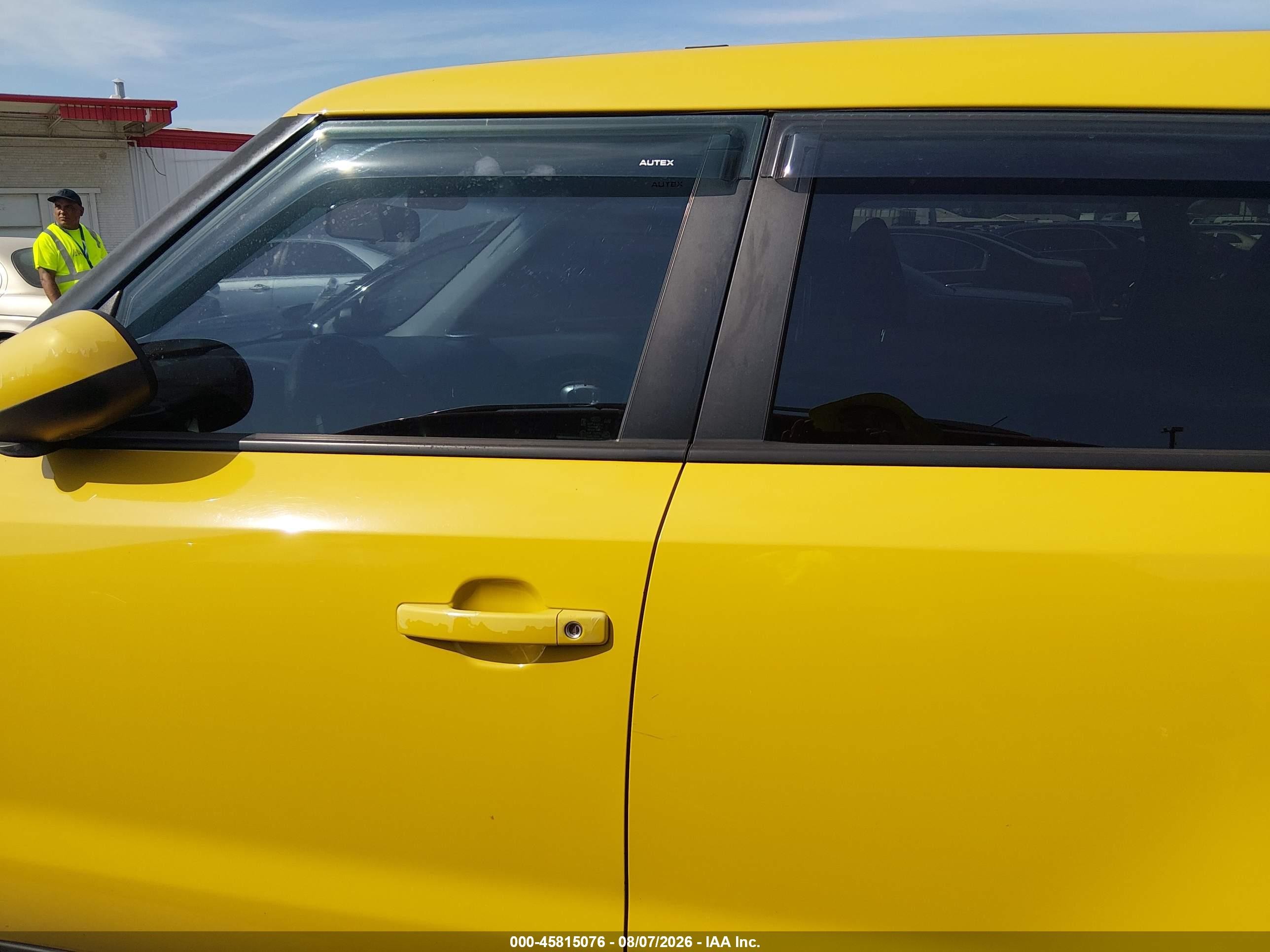 2015 Kia Soul + Yellow vin: KNDJP3A57F7154779