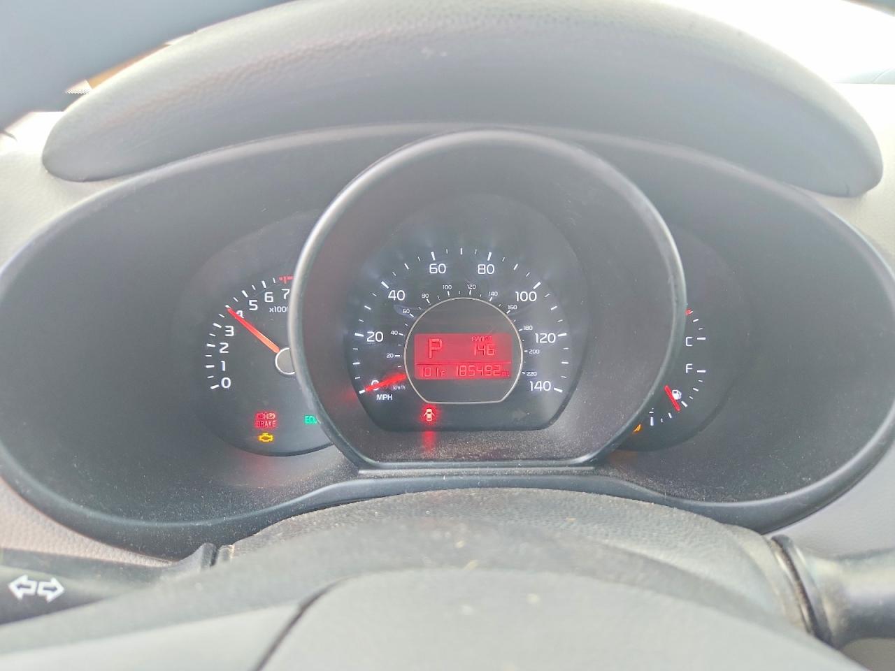 2015 Kia Soul + Белый vin: KNDJP3A57F7163255