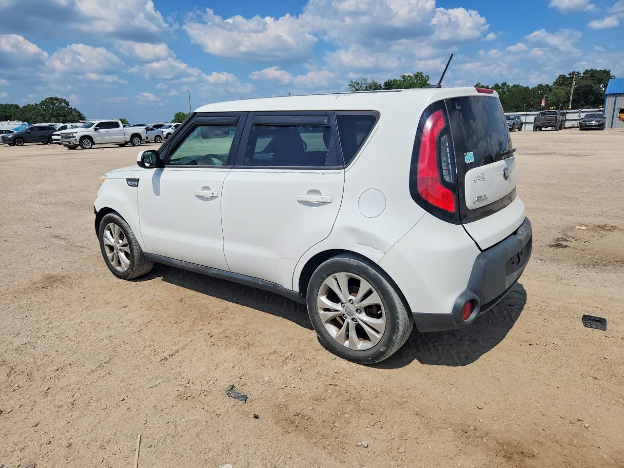 2015 Kia Soul + Белый vin: KNDJP3A57F7163255