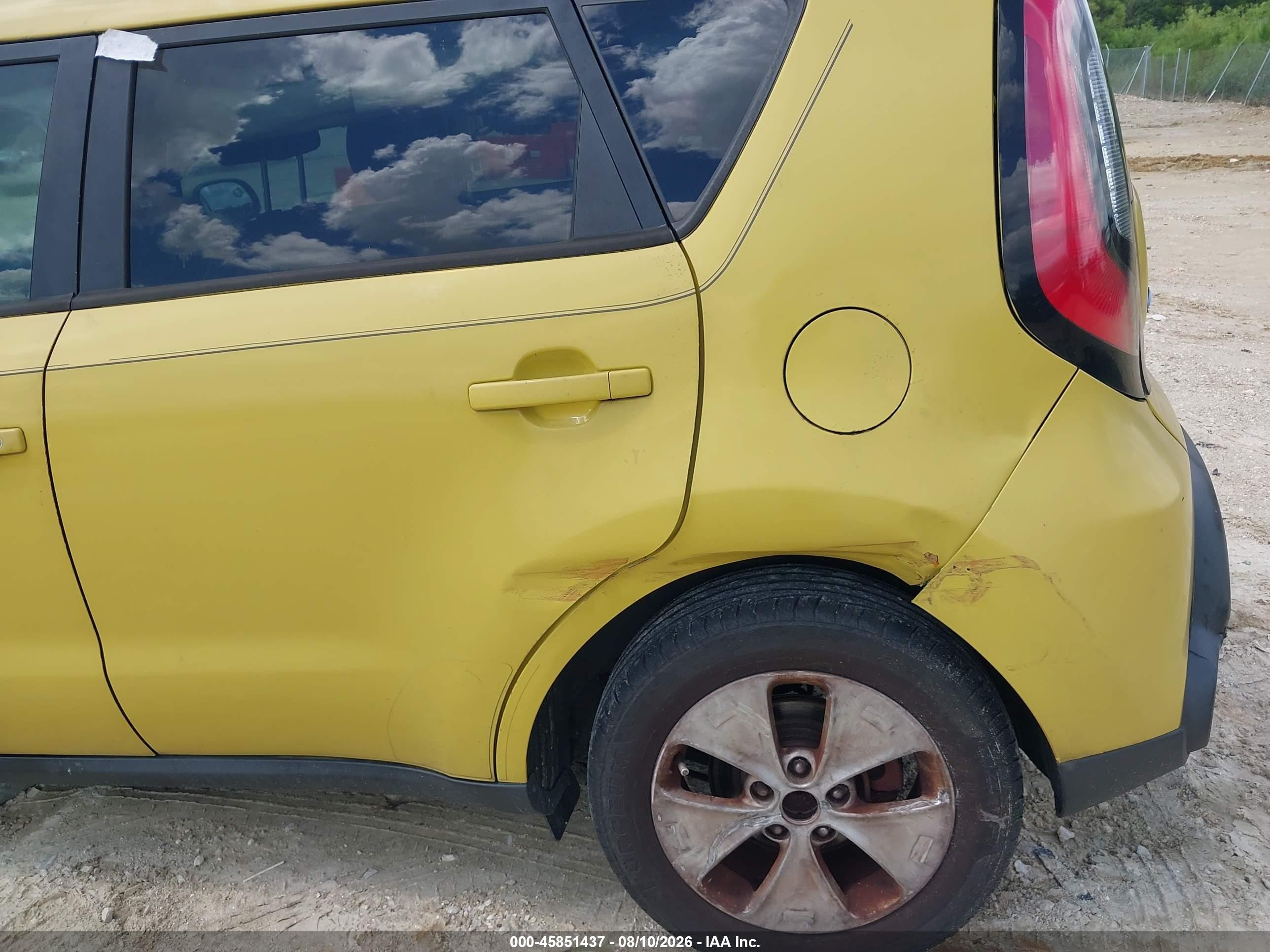2015 Kia Soul + Желтый vin: KNDJP3A57F7192075
