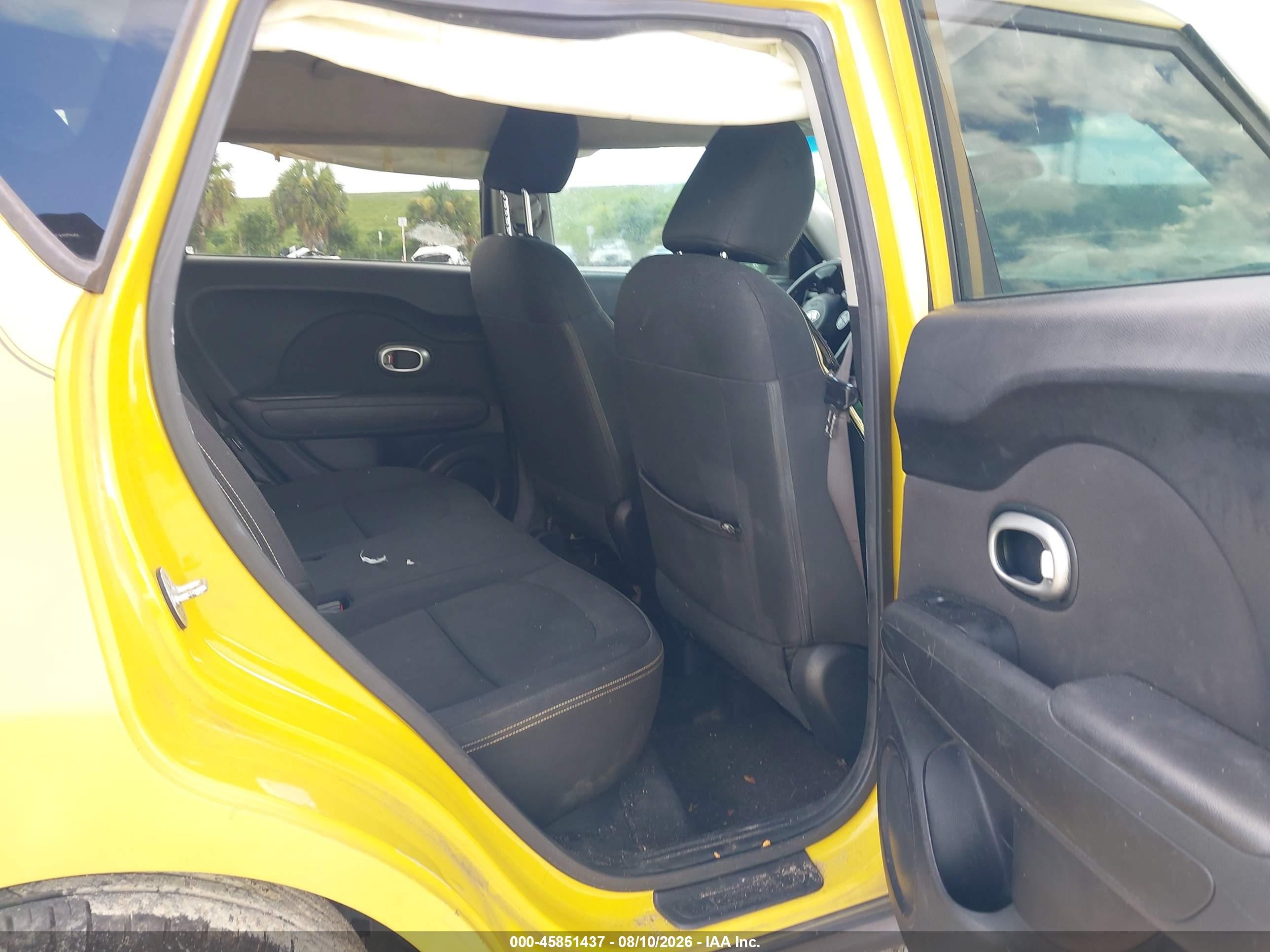 2015 Kia Soul + Желтый vin: KNDJP3A57F7192075