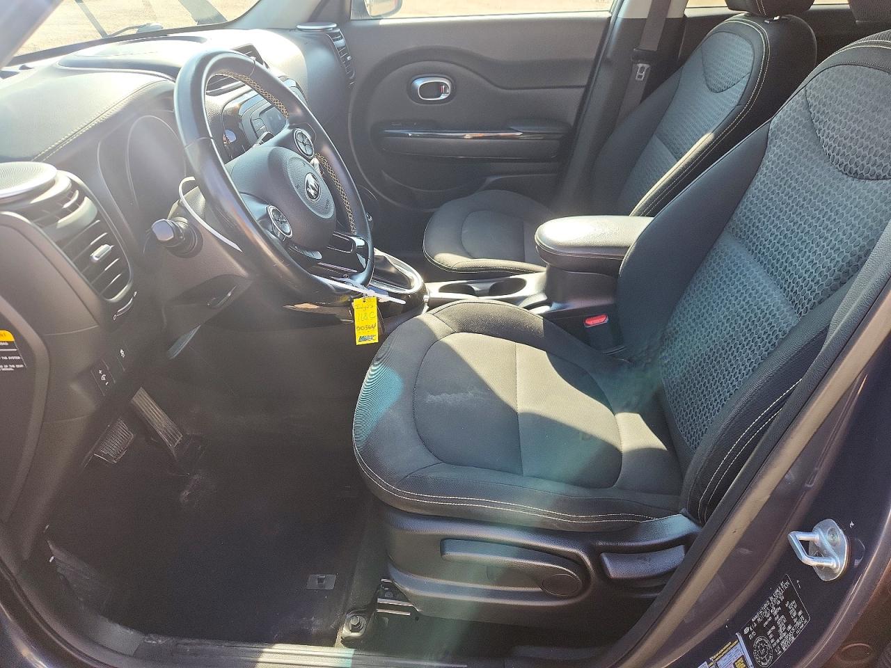 2015 Kia Soul + Blue vin: KNDJP3A57F7196028