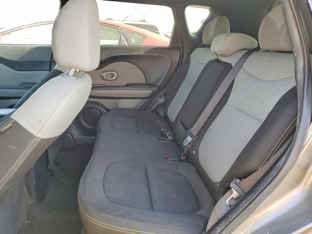 2015 Kia Soul + Charcoal vin: KNDJP3A57F7202958