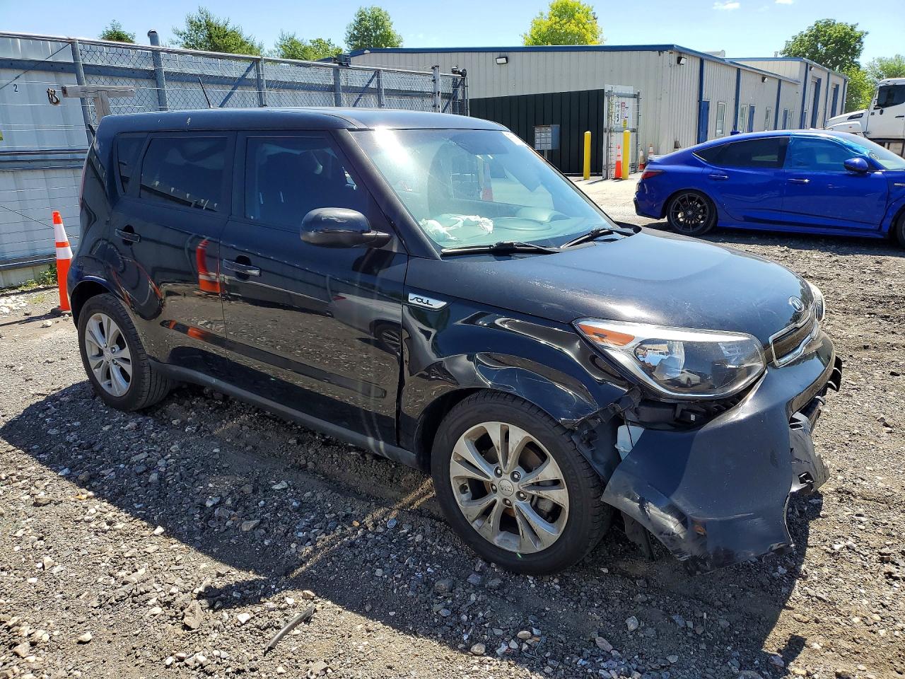2015 Kia Soul + Black vin: KNDJP3A57F7204094