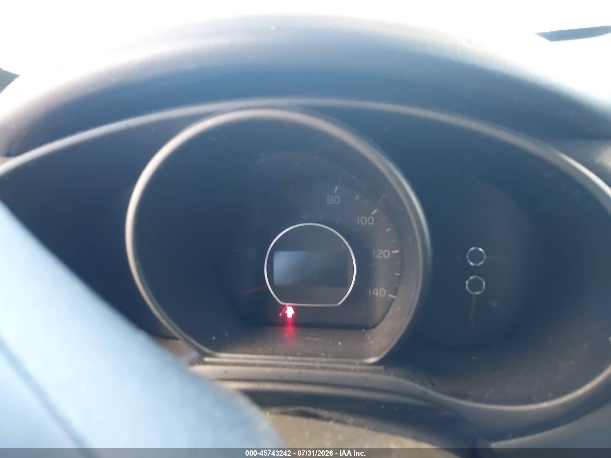 2015 Kia Soul + White vin: KNDJP3A57F7213832