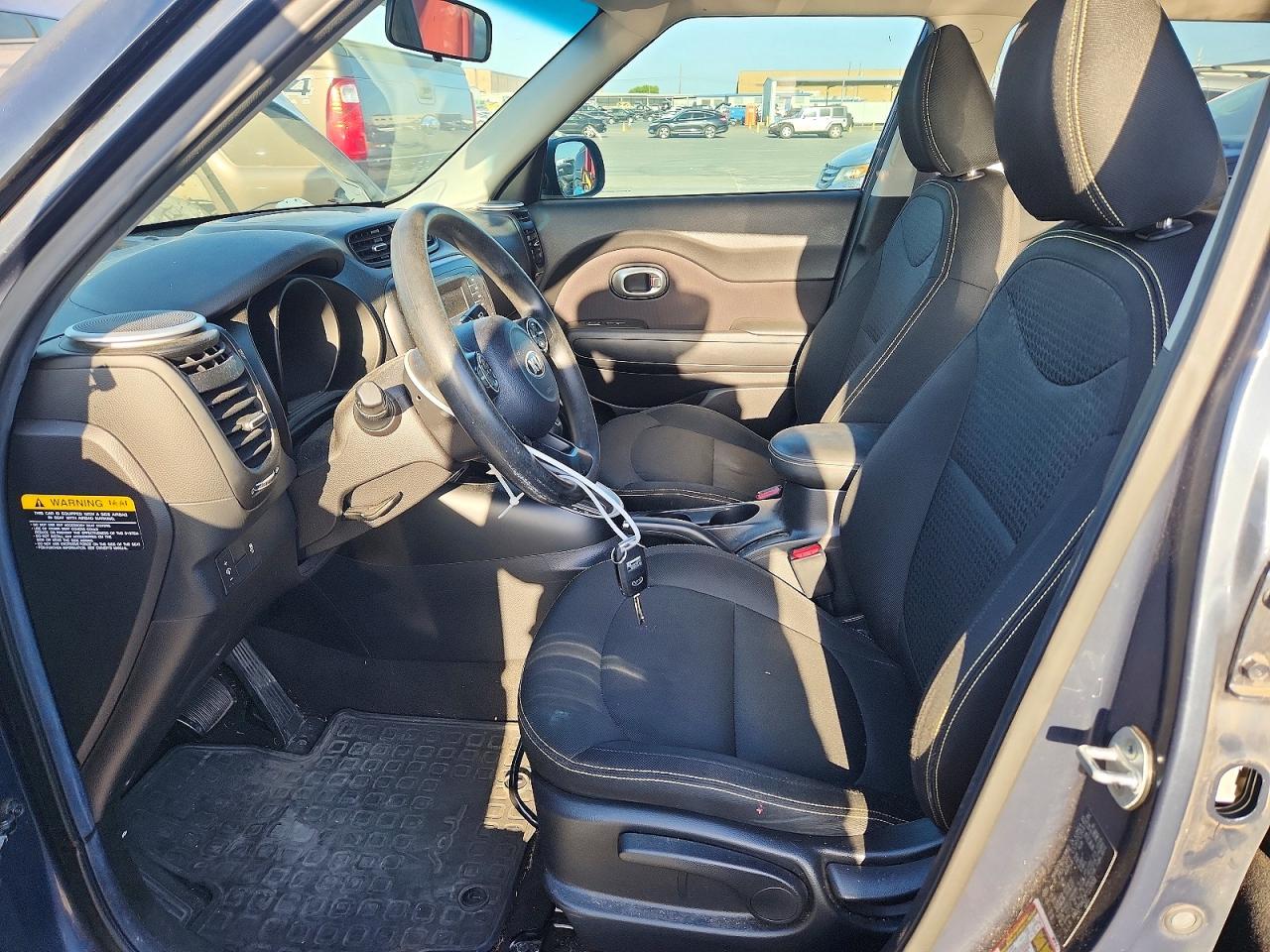 2015 Kia Soul + Blue vin: KNDJP3A57F7229108