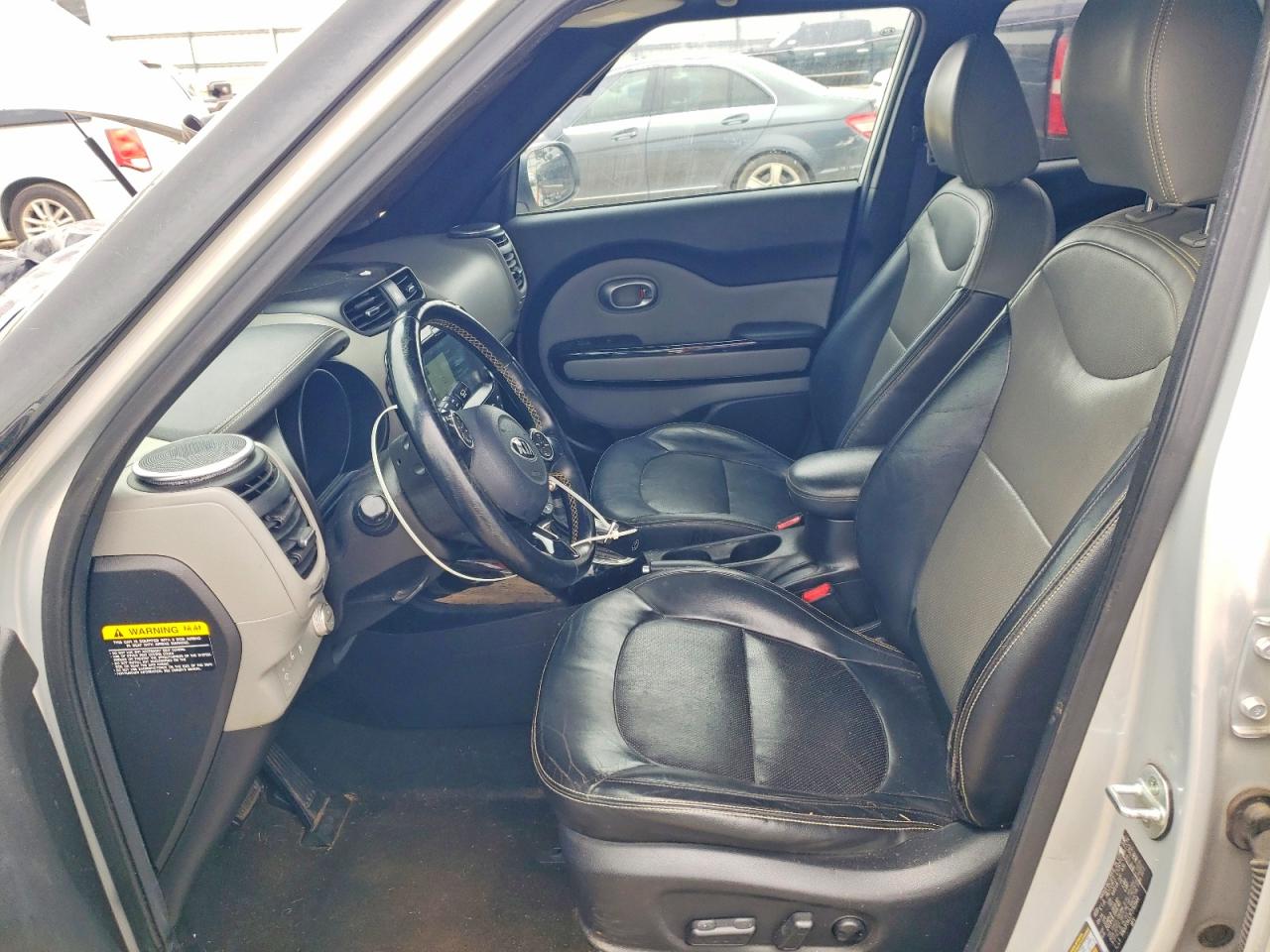 2015 Kia Soul + Silver vin: KNDJP3A57F7761944