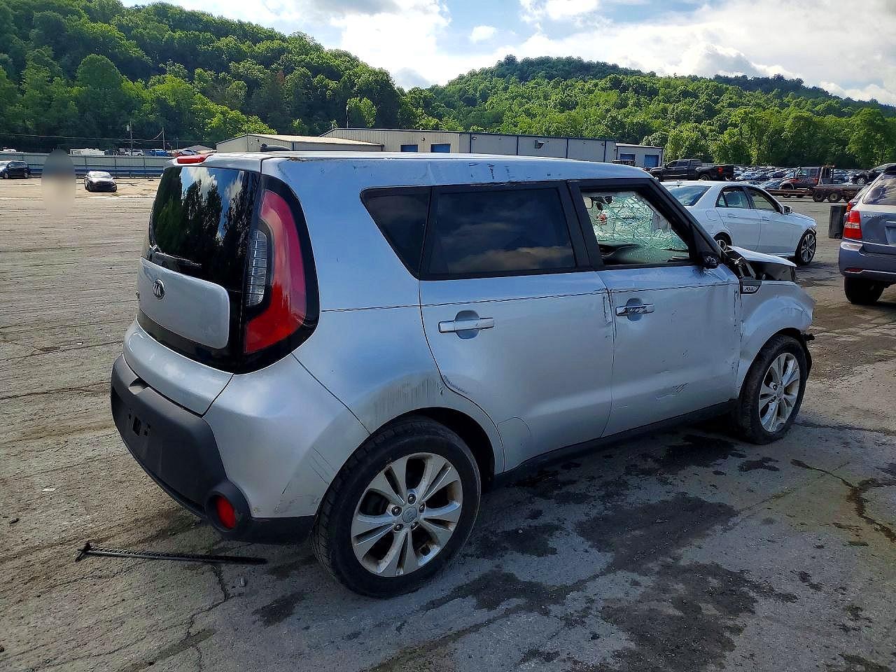 2015 Kia Soul + Silver vin: KNDJP3A57F7762866
