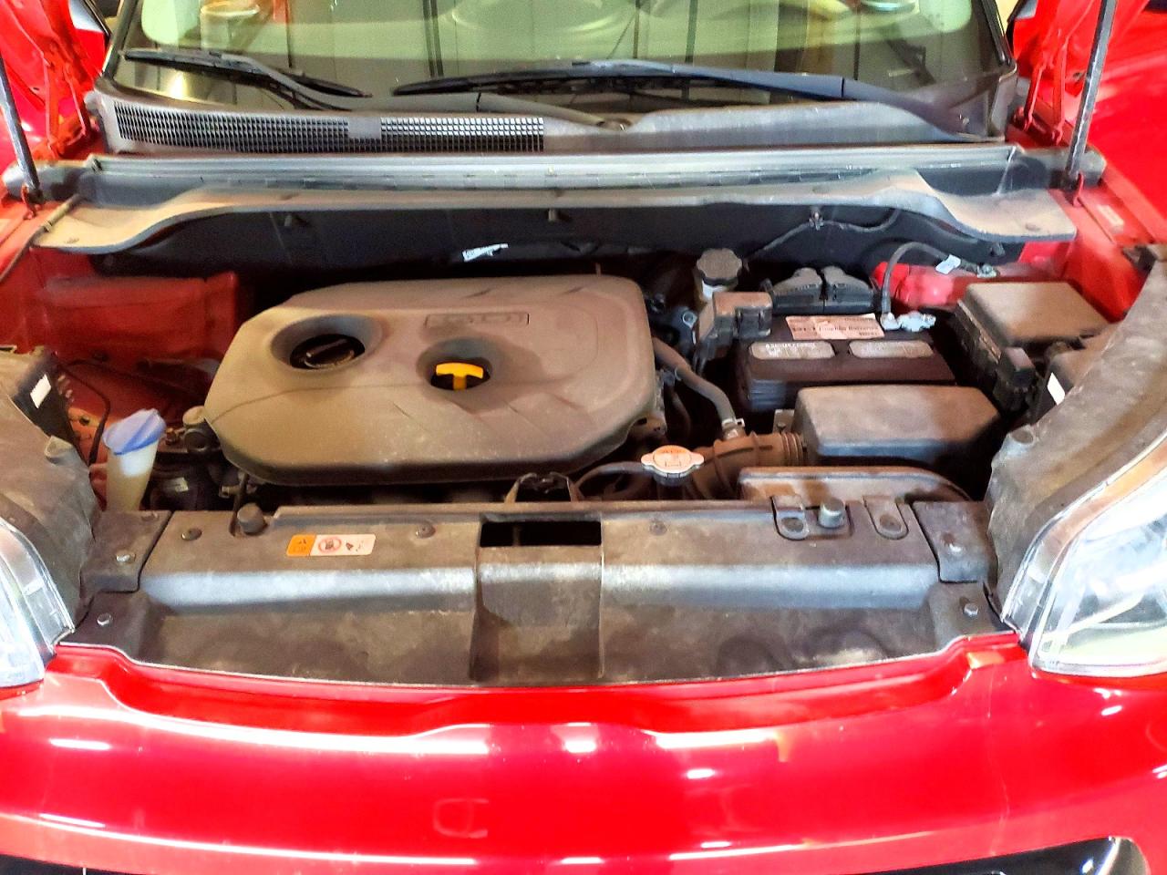 2015 Kia Soul + Red vin: KNDJP3A57F7782017