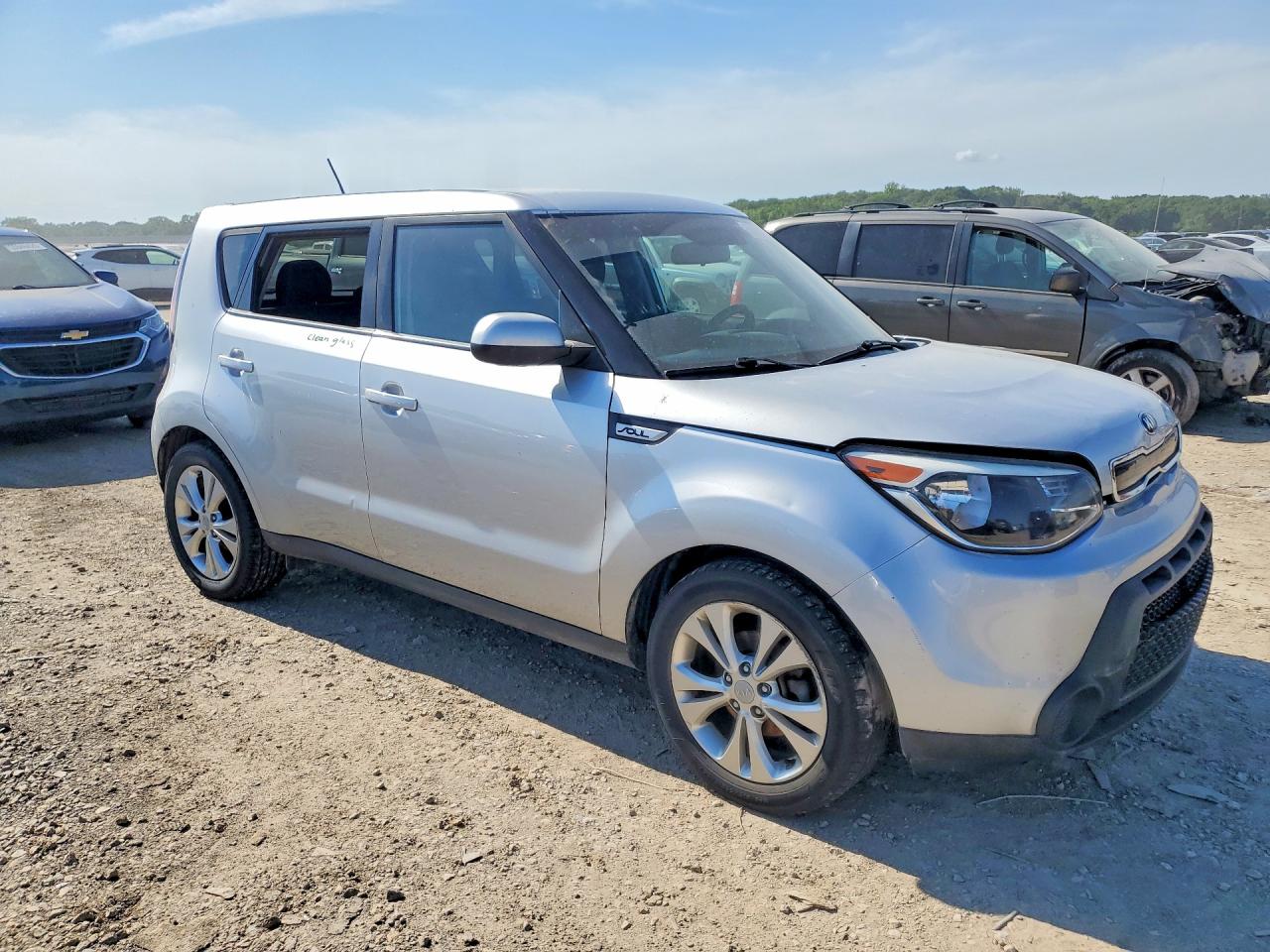 2015 Kia Soul + Silver vin: KNDJP3A57F7786830