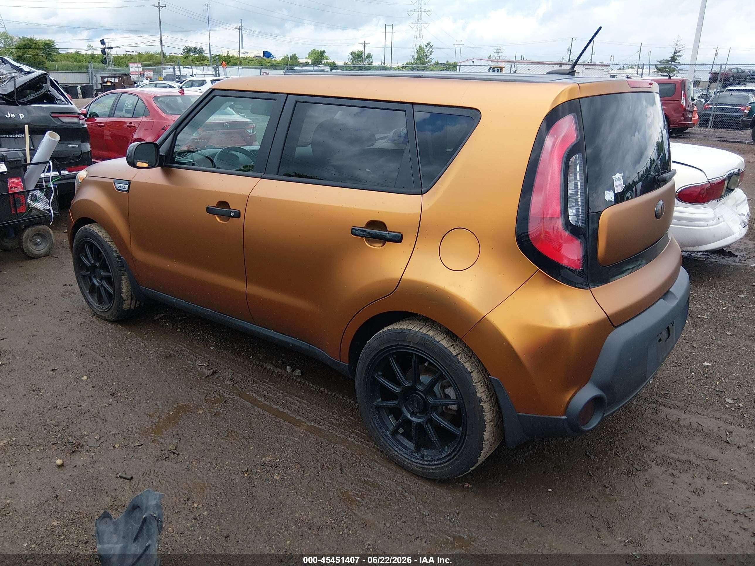 2015 Kia Soul + Gold vin: KNDJP3A57F7792787