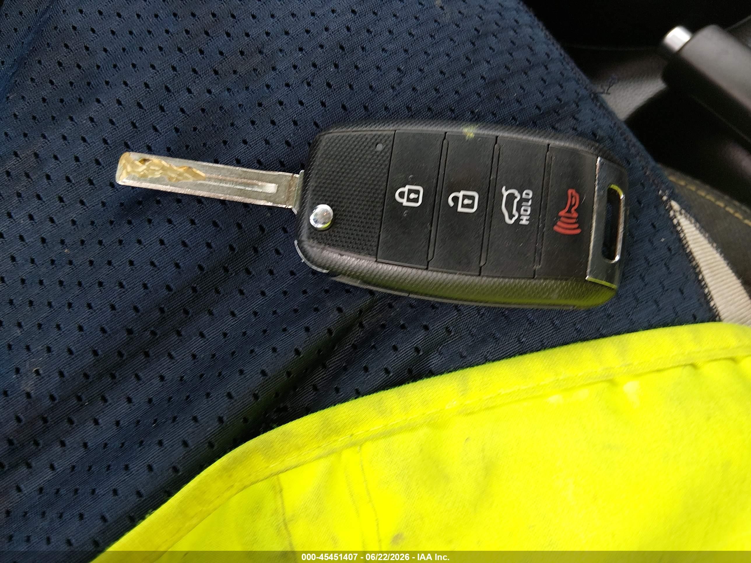 2015 Kia Soul + Gold vin: KNDJP3A57F7792787