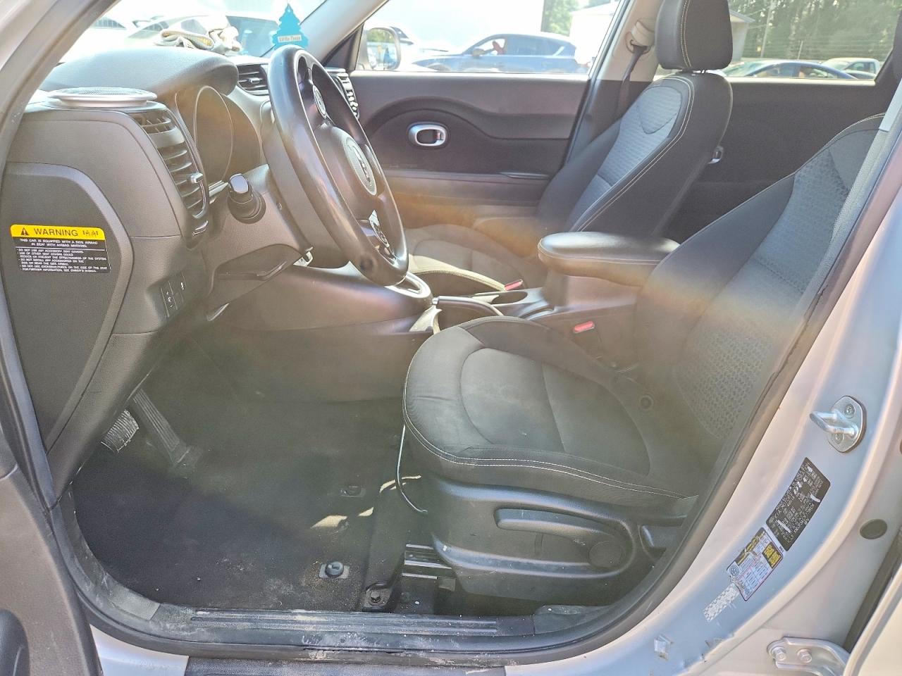 2015 Kia Soul + Gray vin: KNDJP3A57F7799156