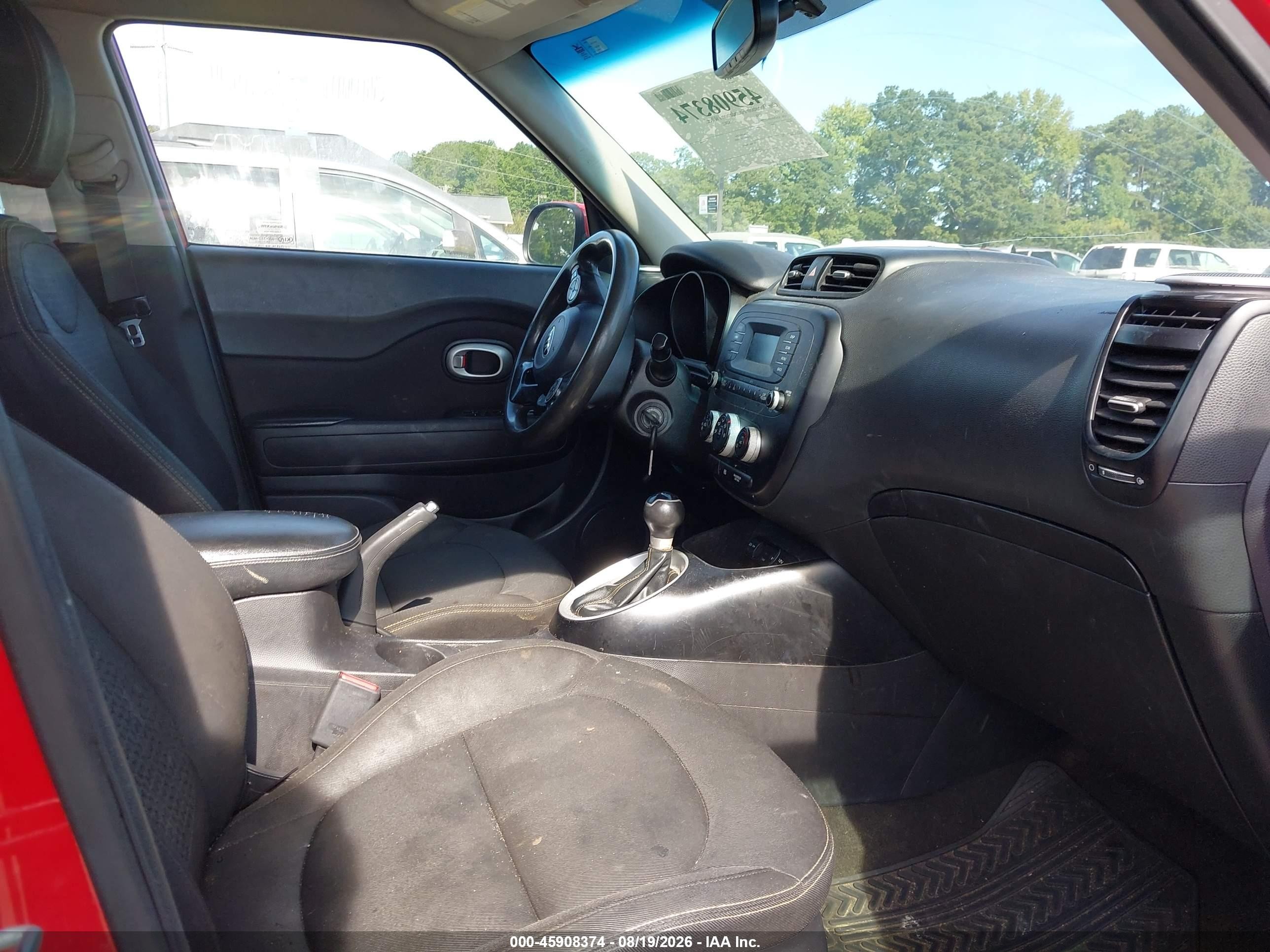 2015 Kia Soul + Red vin: KNDJP3A57F7799237