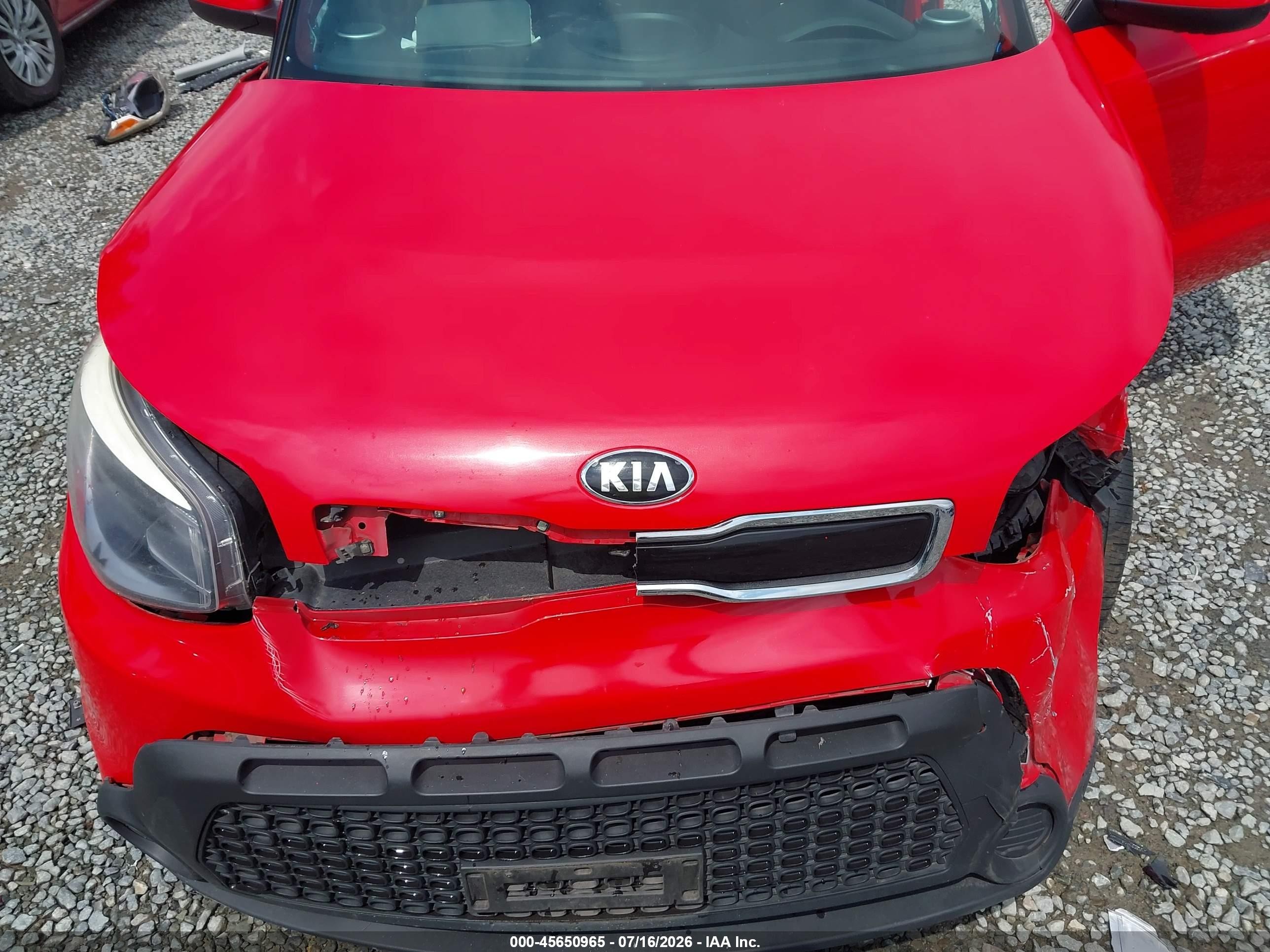 2015 Kia Soul + Red vin: KNDJP3A57F7802296
