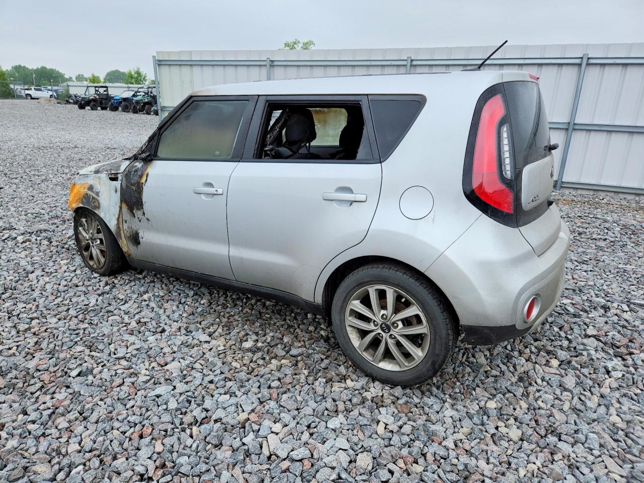 2017 Kia Soul + Пожар vin: KNDJP3A57H7412592