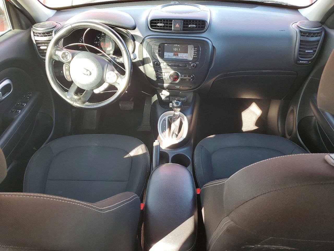 2017 Kia Soul Red vin: KNDJP3A57H7473523