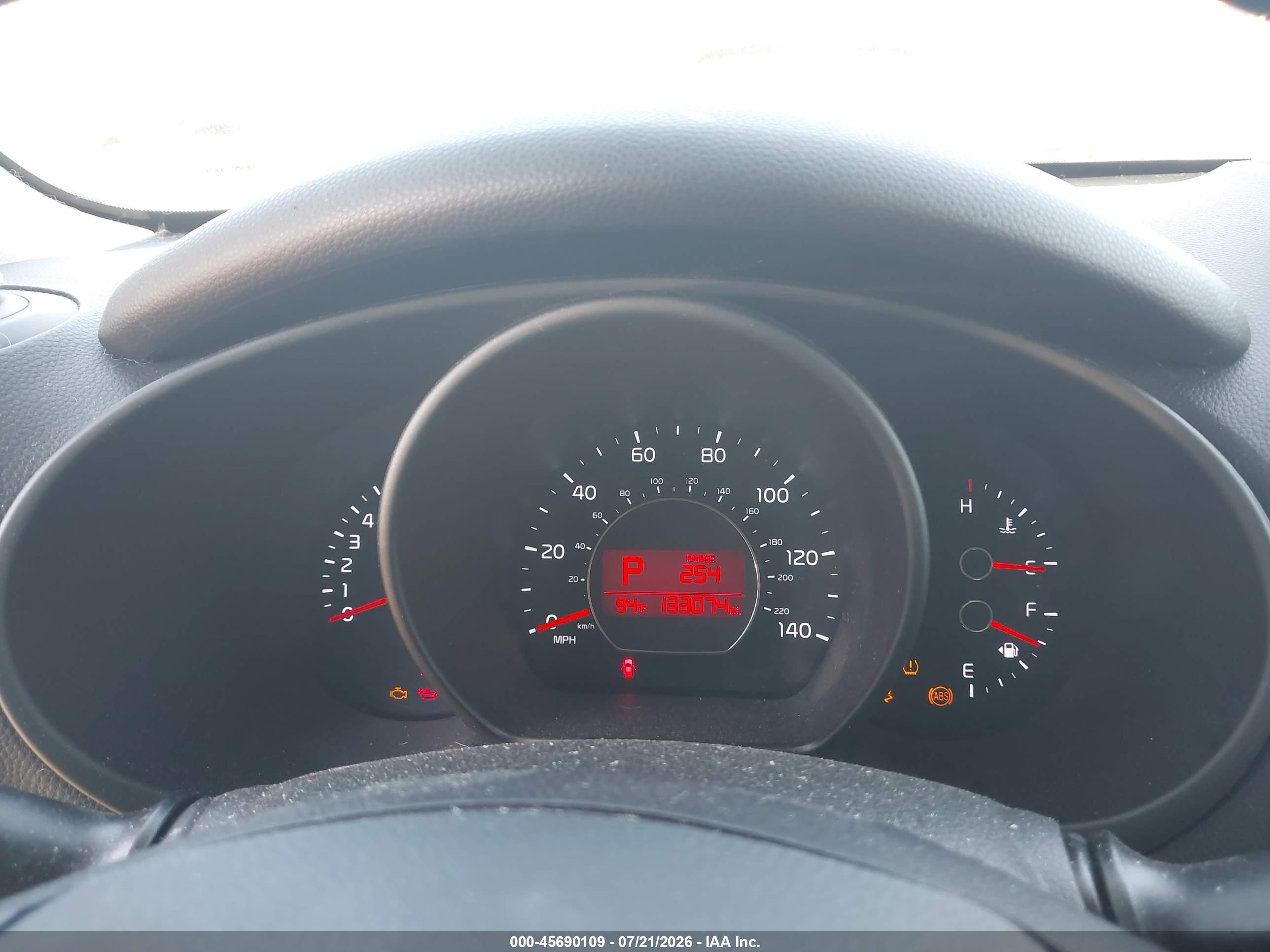 2014 Kia Soul + Green vin: KNDJP3A58E7047853