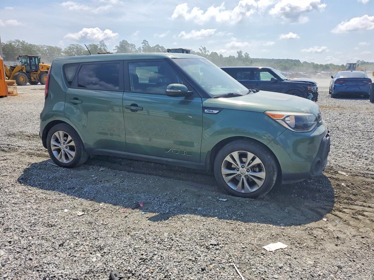 2014 Kia Soul + Green vin: KNDJP3A58E7052549
