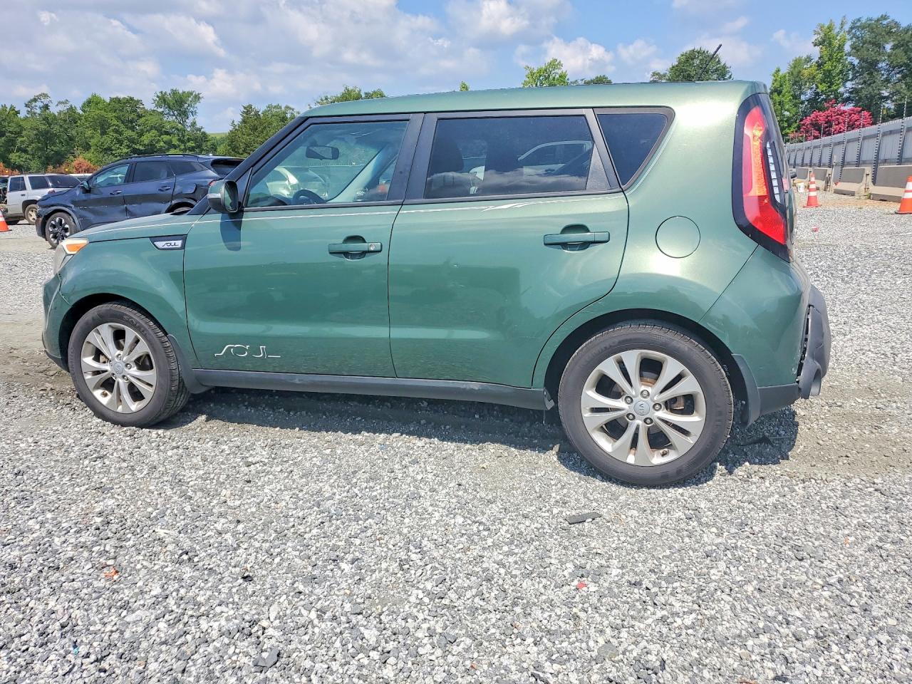2014 Kia Soul + Green vin: KNDJP3A58E7052549