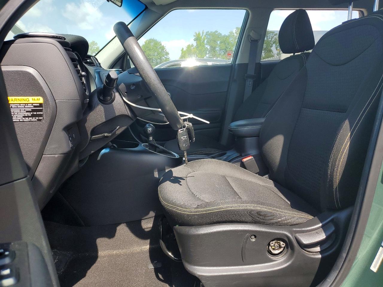2014 Kia Soul + Green vin: KNDJP3A58E7052549