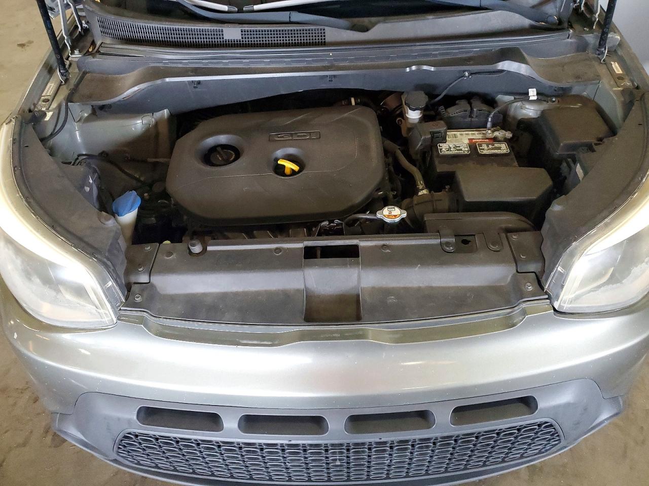 2014 Kia Soul + Silver vin: KNDJP3A58E7060392