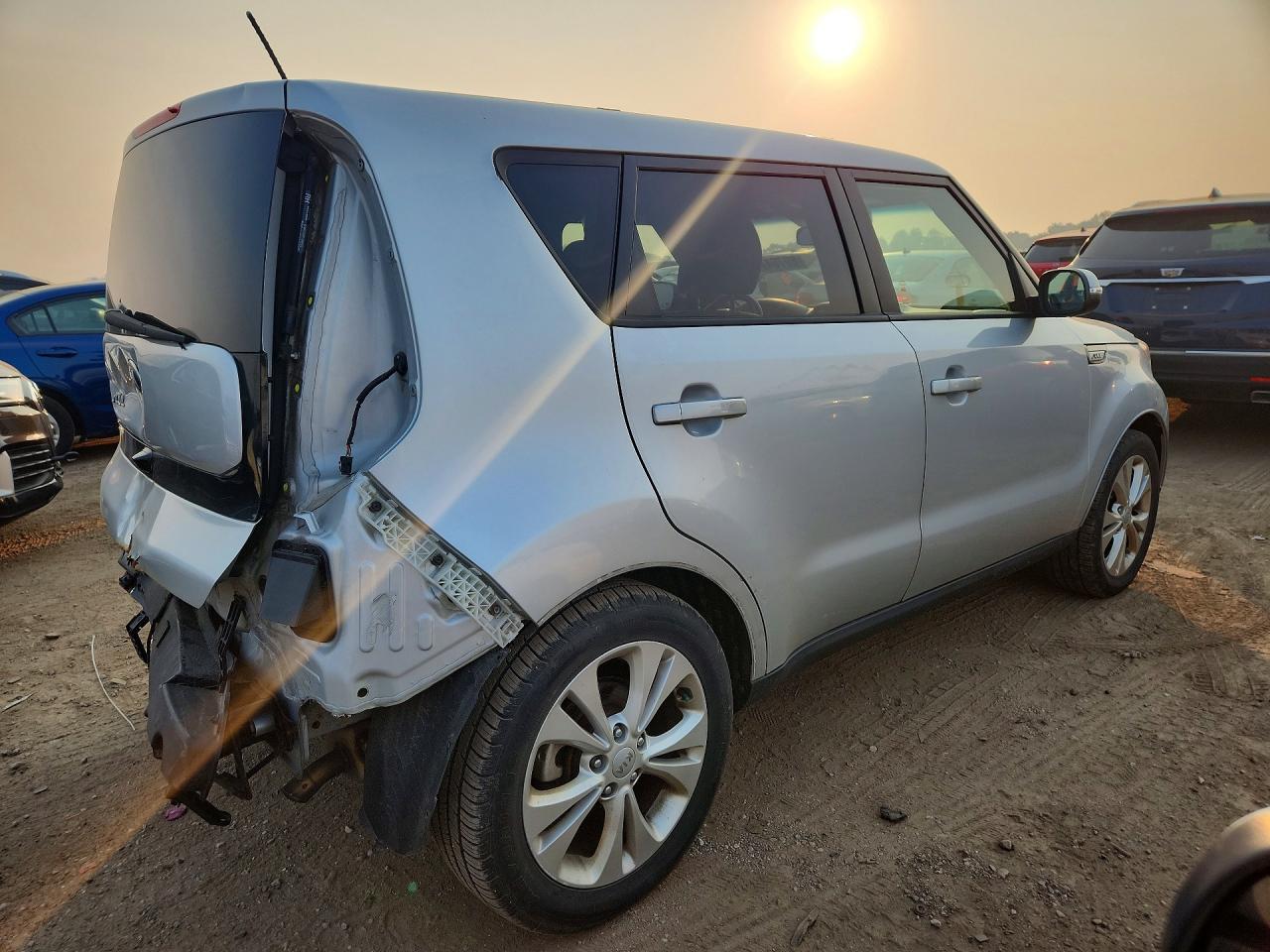 2014 Kia Soul + Серебряный vin: KNDJP3A58E7736789