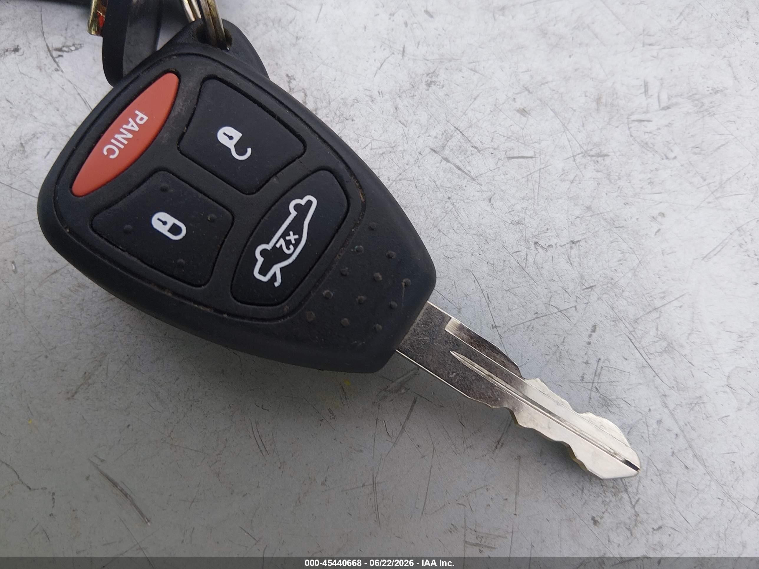 2014 Kia Soul + White vin: KNDJP3A58E7746156