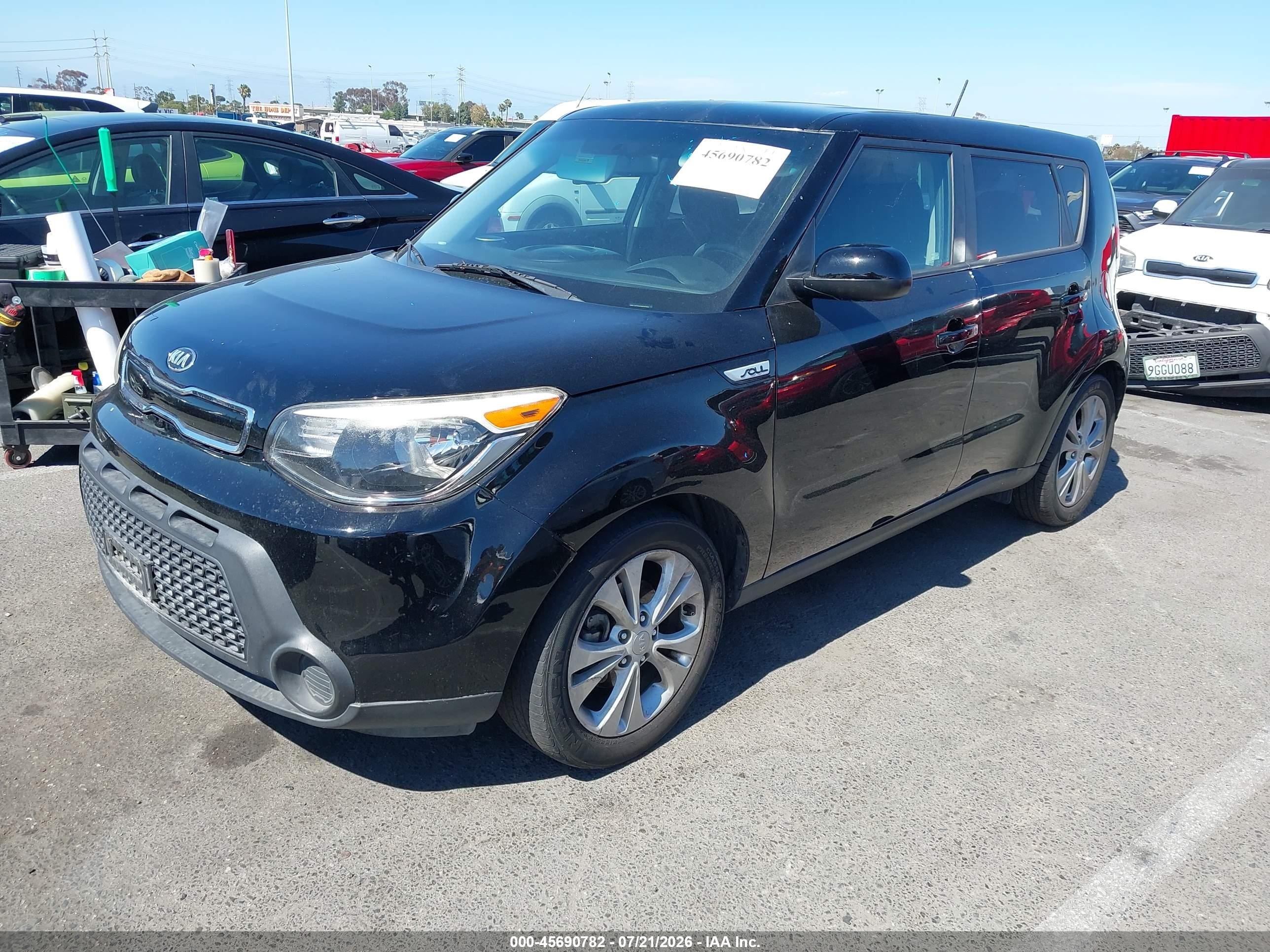 2015 Kia Soul + Black vin: KNDJP3A58F7111875