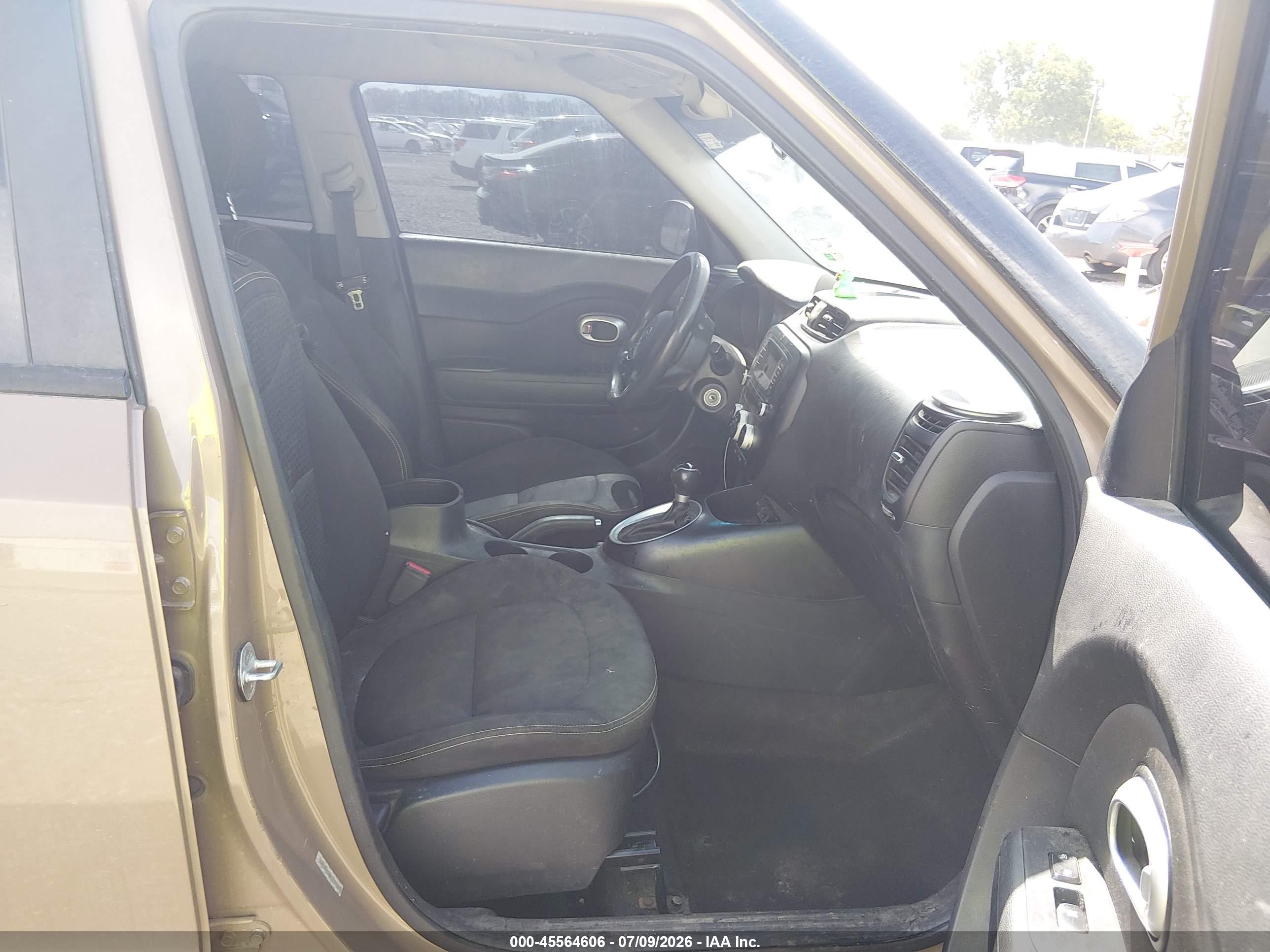 2015 Kia Soul + Brown vin: KNDJP3A58F7172367