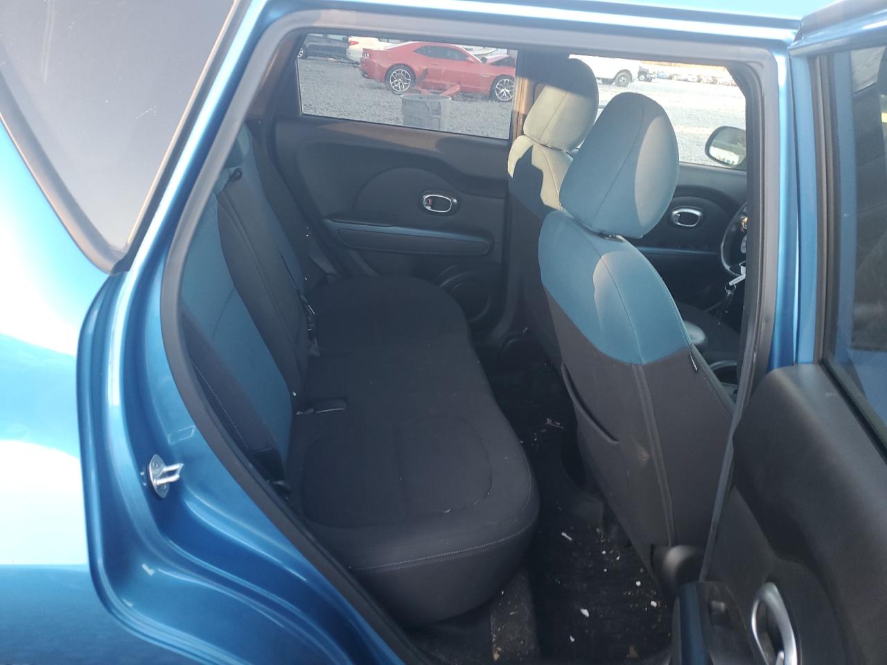 2015 Kia Soul + Blue vin: KNDJP3A58F7218960
