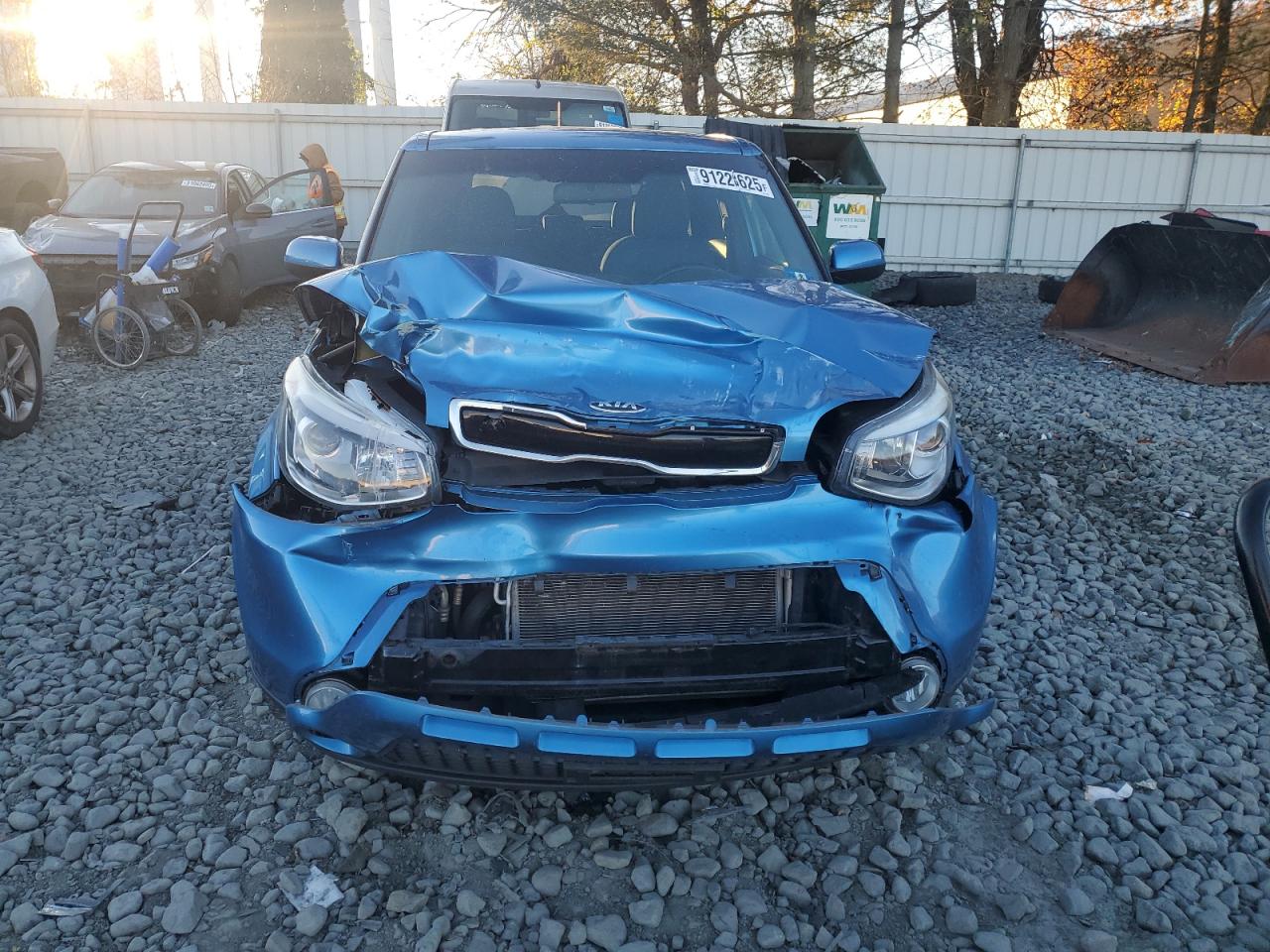 2015 Kia Soul + Blue vin: KNDJP3A58F7218960