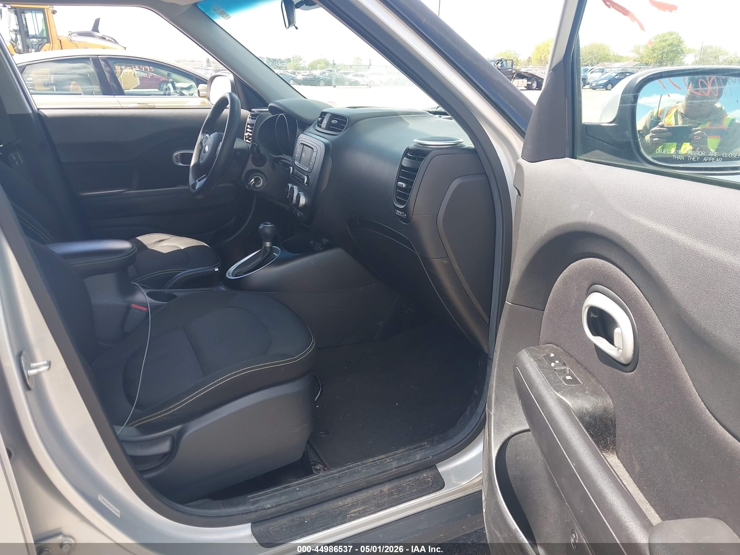 2015 Kia Soul + Silver vin: KNDJP3A58F7769289