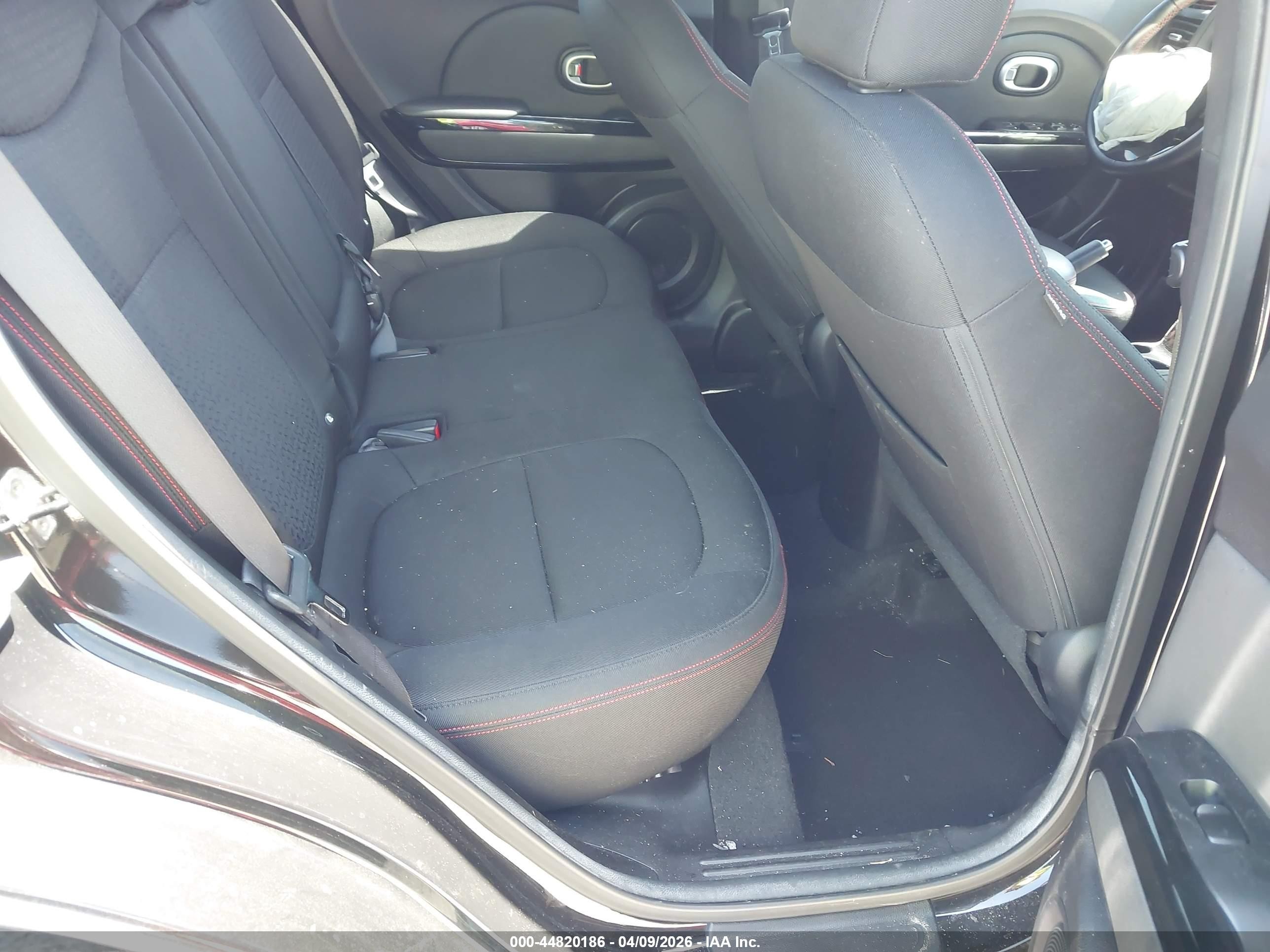 2015 Kia Soul + Черный vin: KNDJP3A58F7774962