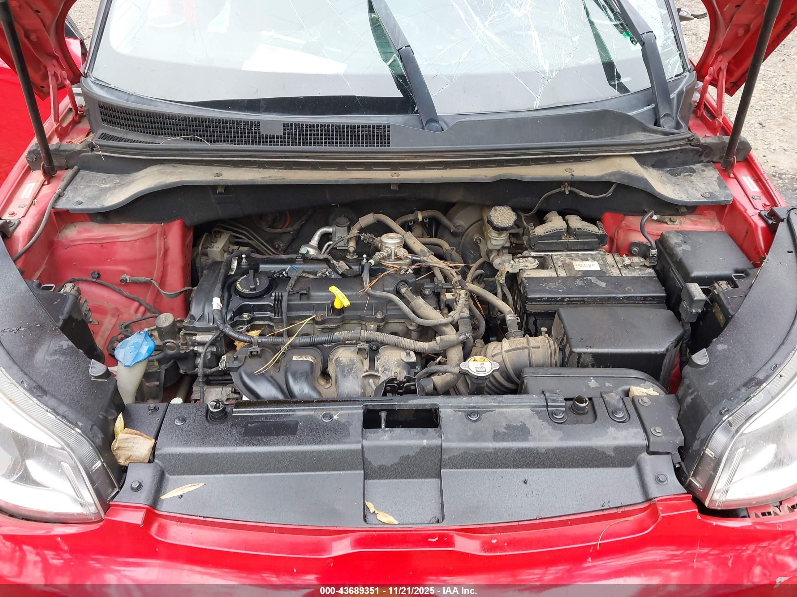 2015 Kia Soul + Red vin: KNDJP3A58F7790076