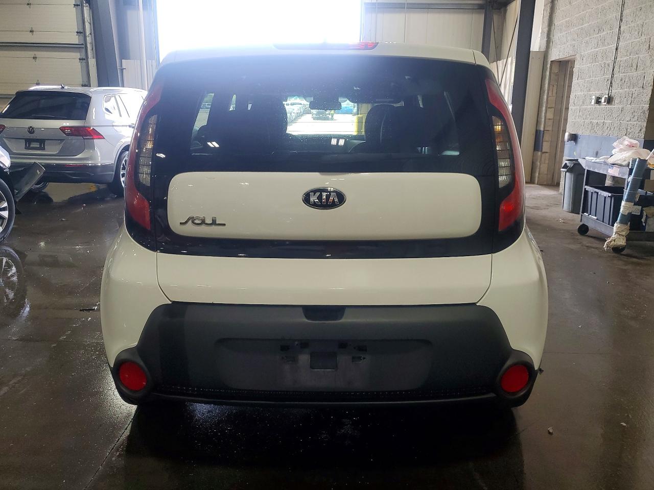 2015 Kia Soul + White vin: KNDJP3A58F7790983
