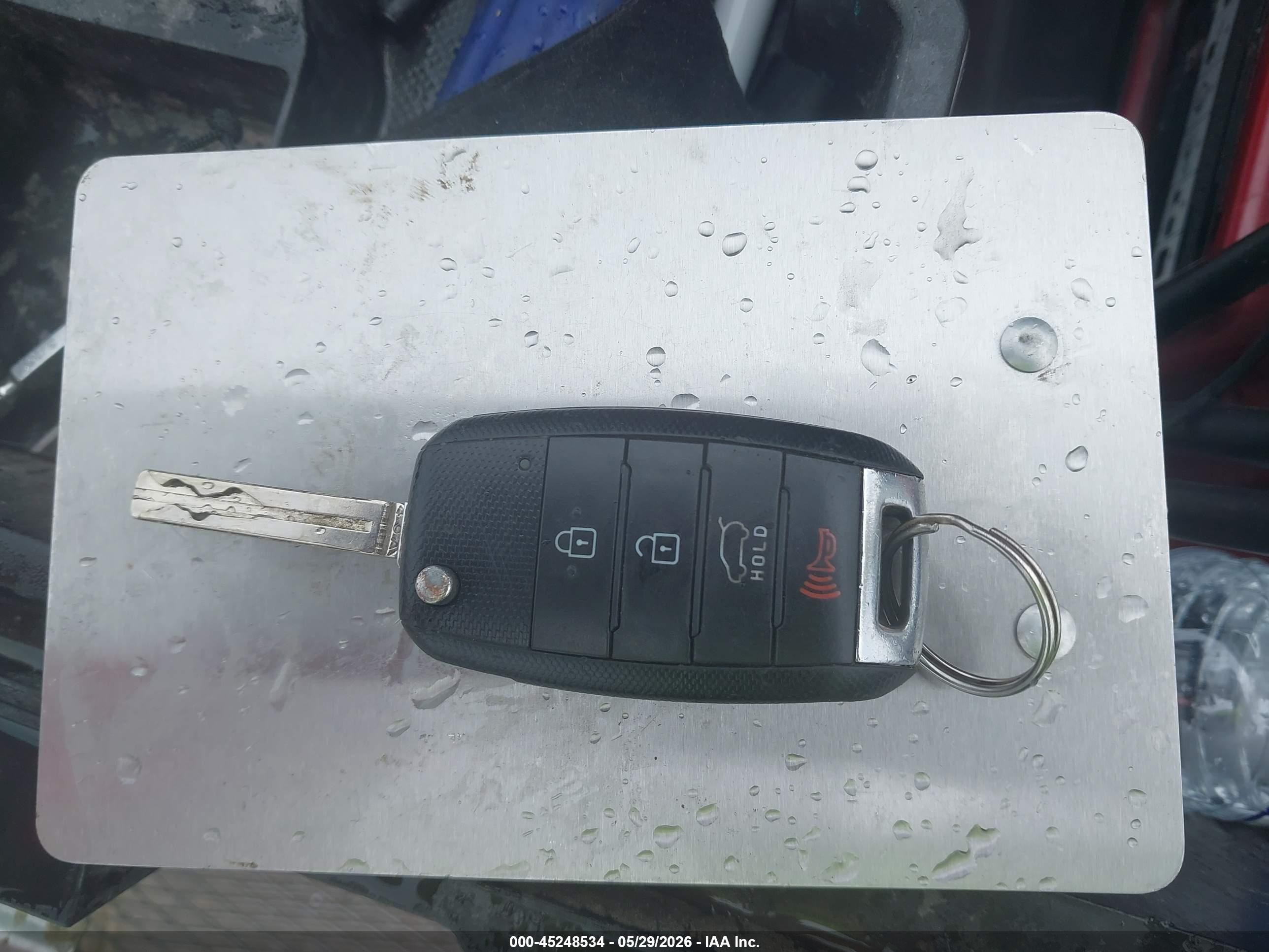 2016 Kia Soul + Серый vin: KNDJP3A58G7248476