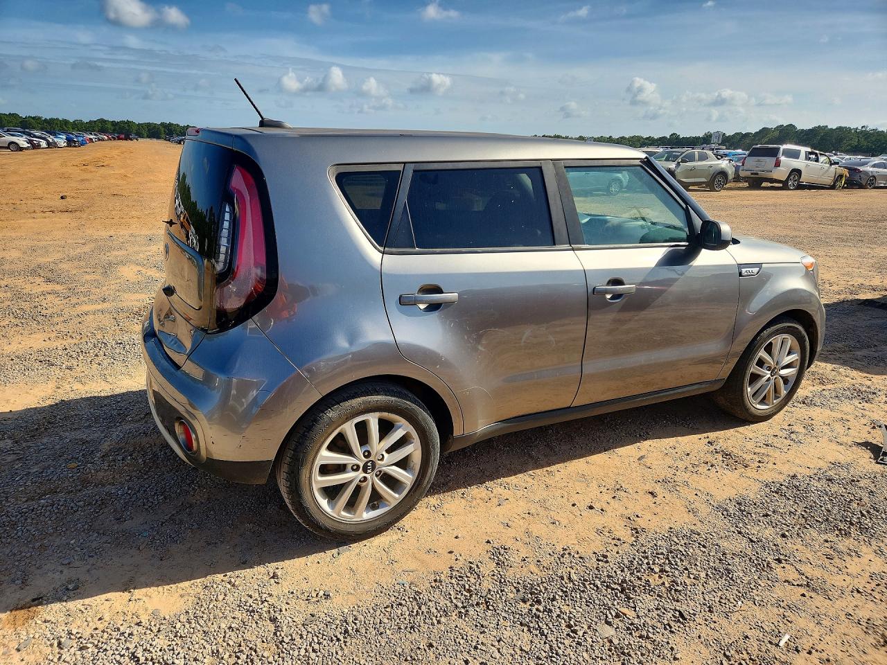 2019 Kia Soul + Gray vin: KNDJP3A58K7698802