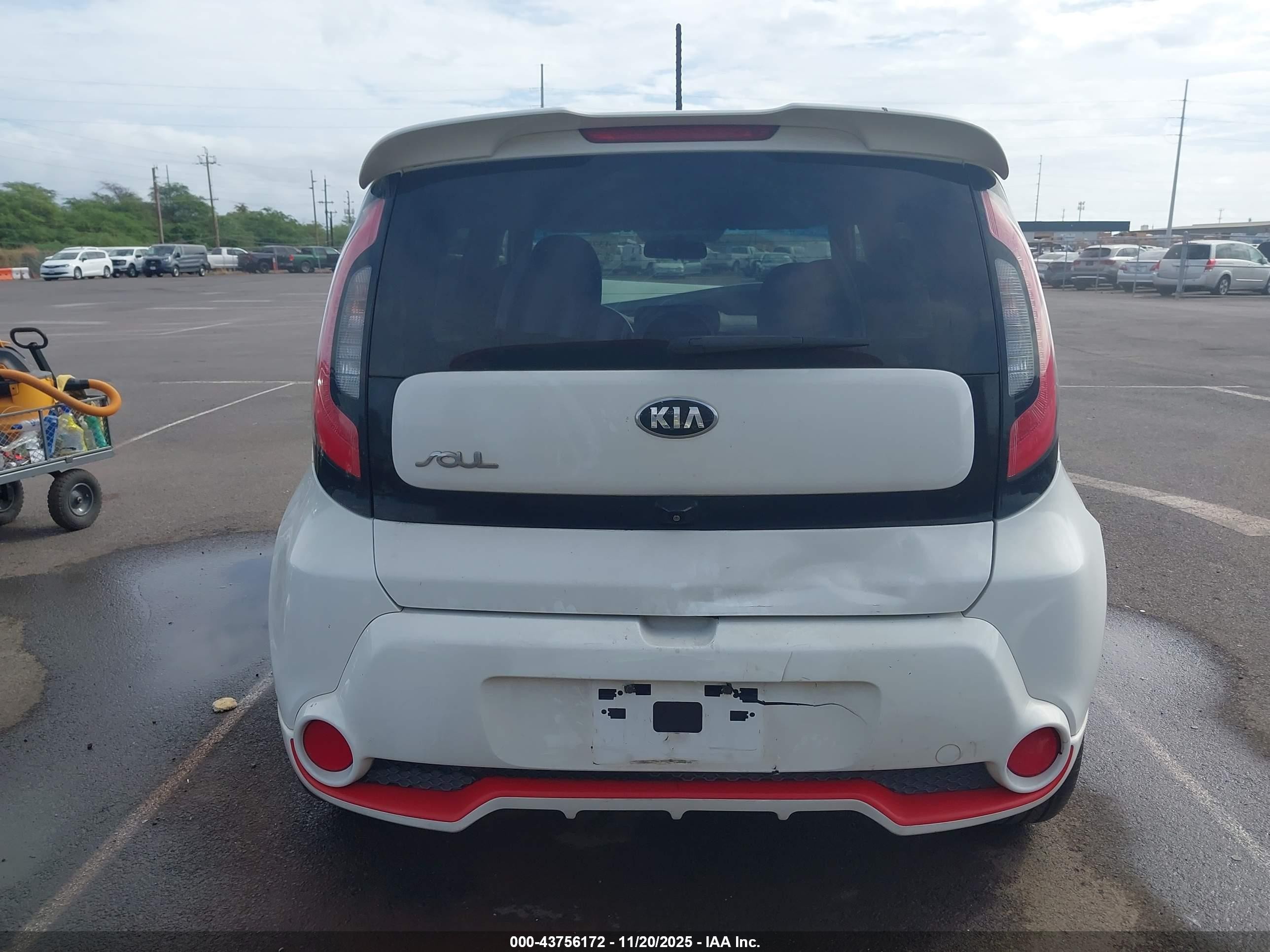 2014 Kia Soul + Белый vin: KNDJP3A59E7025912